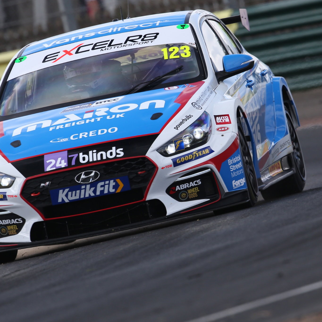 Daniel Lloyd (GBR) - Bristol Street Motors with EXCELR8 TradePriceCars.com Hyundai