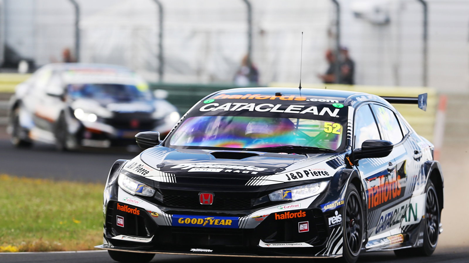 Gordon Shedden (GBR) - Halfords Racing with Cataclean Honda Civic Type