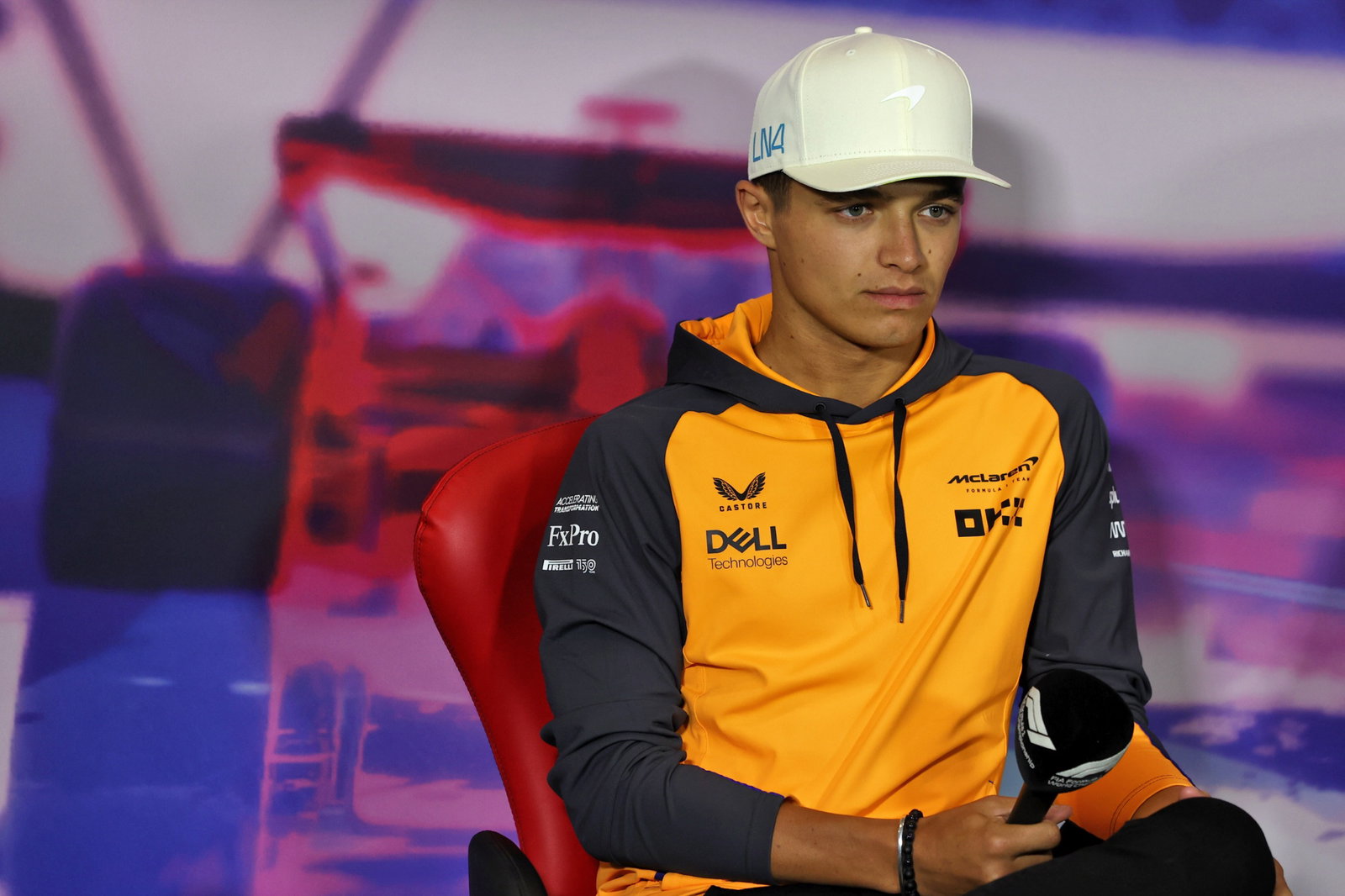 Lando Norris (GBR) ) McLaren di Konferensi Pers FIA. Kejuaraan Dunia Formula 1, Rd 10, British Grand Prix,