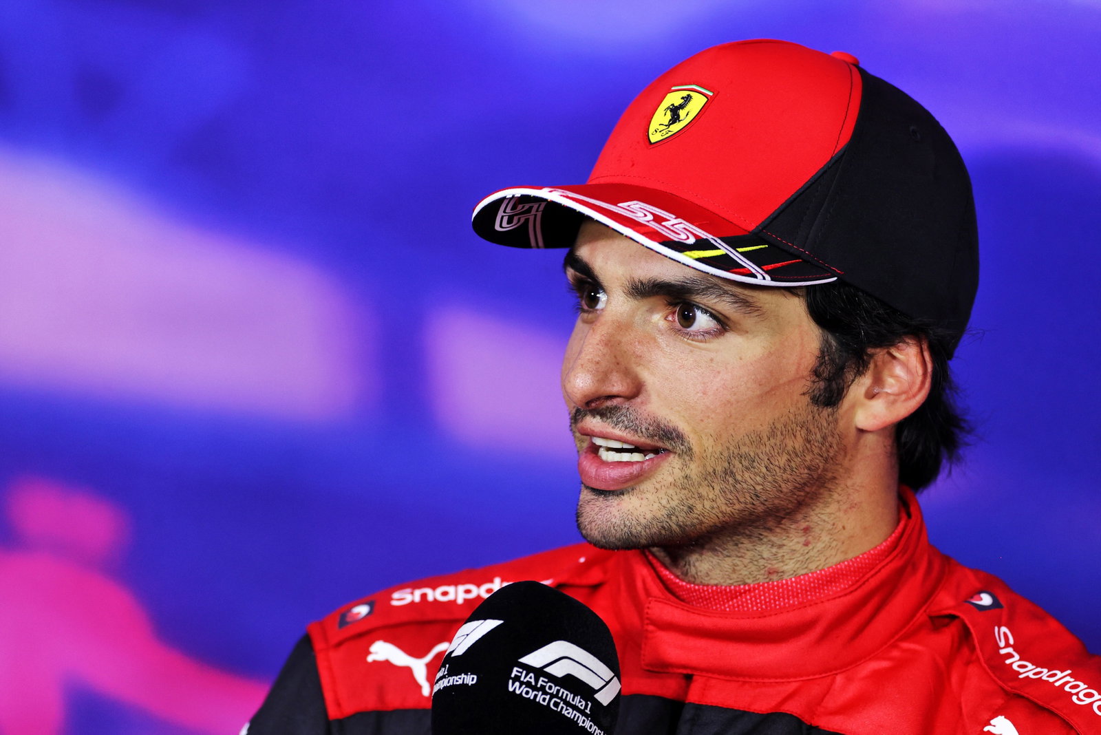 Pole sitter Carlos Sainz Jr (ESP) Ferrari in the post qualifying FIA Press Conference. Formula 1 World Championship, Rd