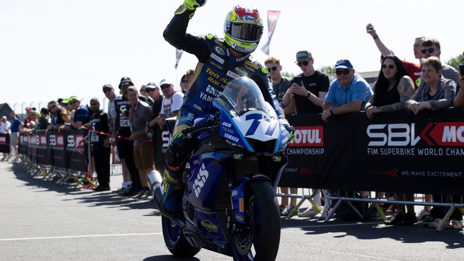 Dominique Aegerter takes pole position, Donington Park WorldSSP, 16 July
