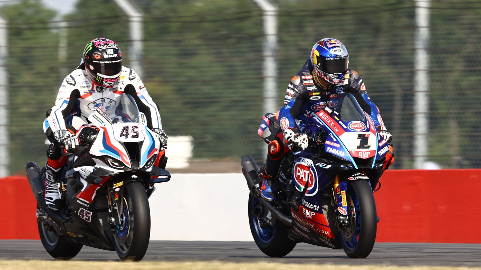 Scott Redding BMW, Toprak Razgatlioglu Yamaha WorldSBK Donington Park 2022