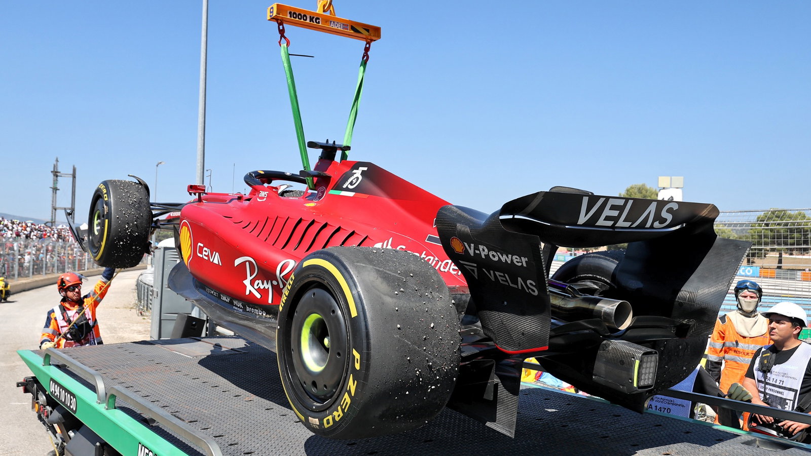 Charles Leclerc (MON) Ferrari F1-75 retired from the race. Formula 1 World Championship, Rd 12, French Grand Prix, Paul