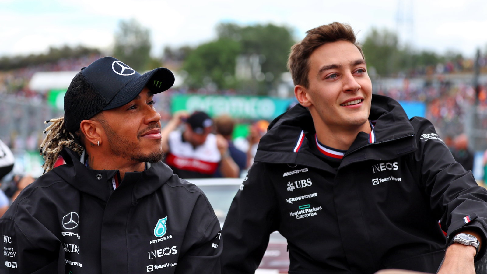 (L to R): Lewis Hamilton (GBR) Mercedes AMG F1 and team mate George Russell (GBR) Mercedes AMG F1 on the drivers parade.
