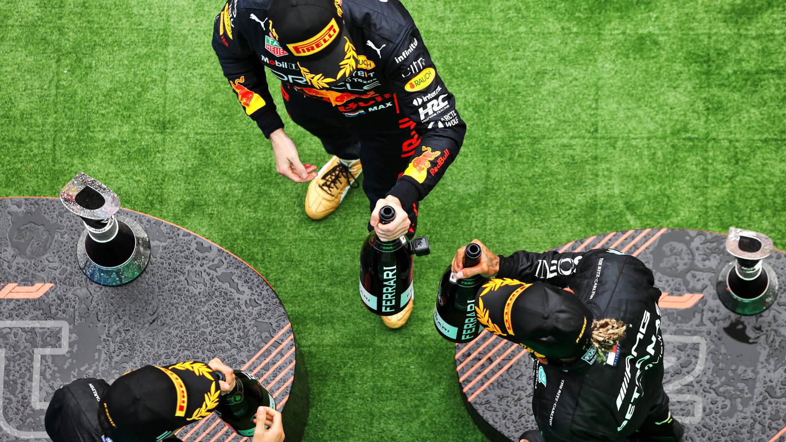 Race winner Max Verstappen (NLD)