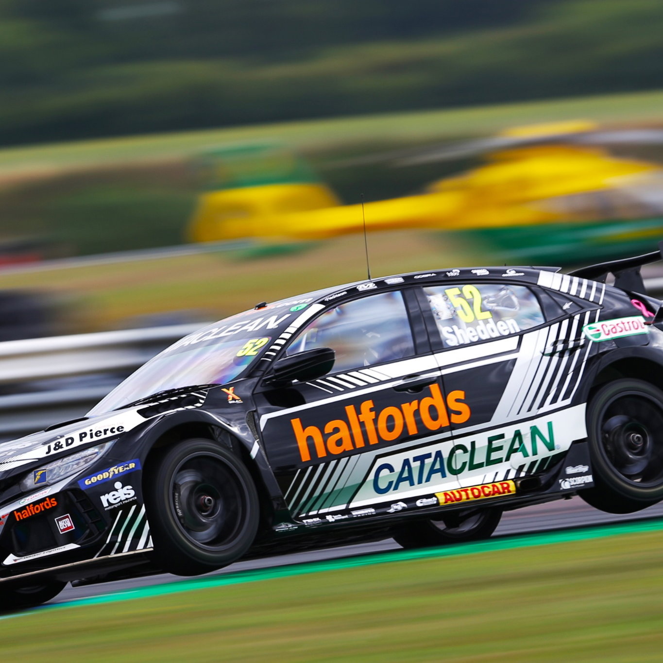 Gordon Shedden (GBR) - Halfords Racing with Cataclean Honda Civic Type