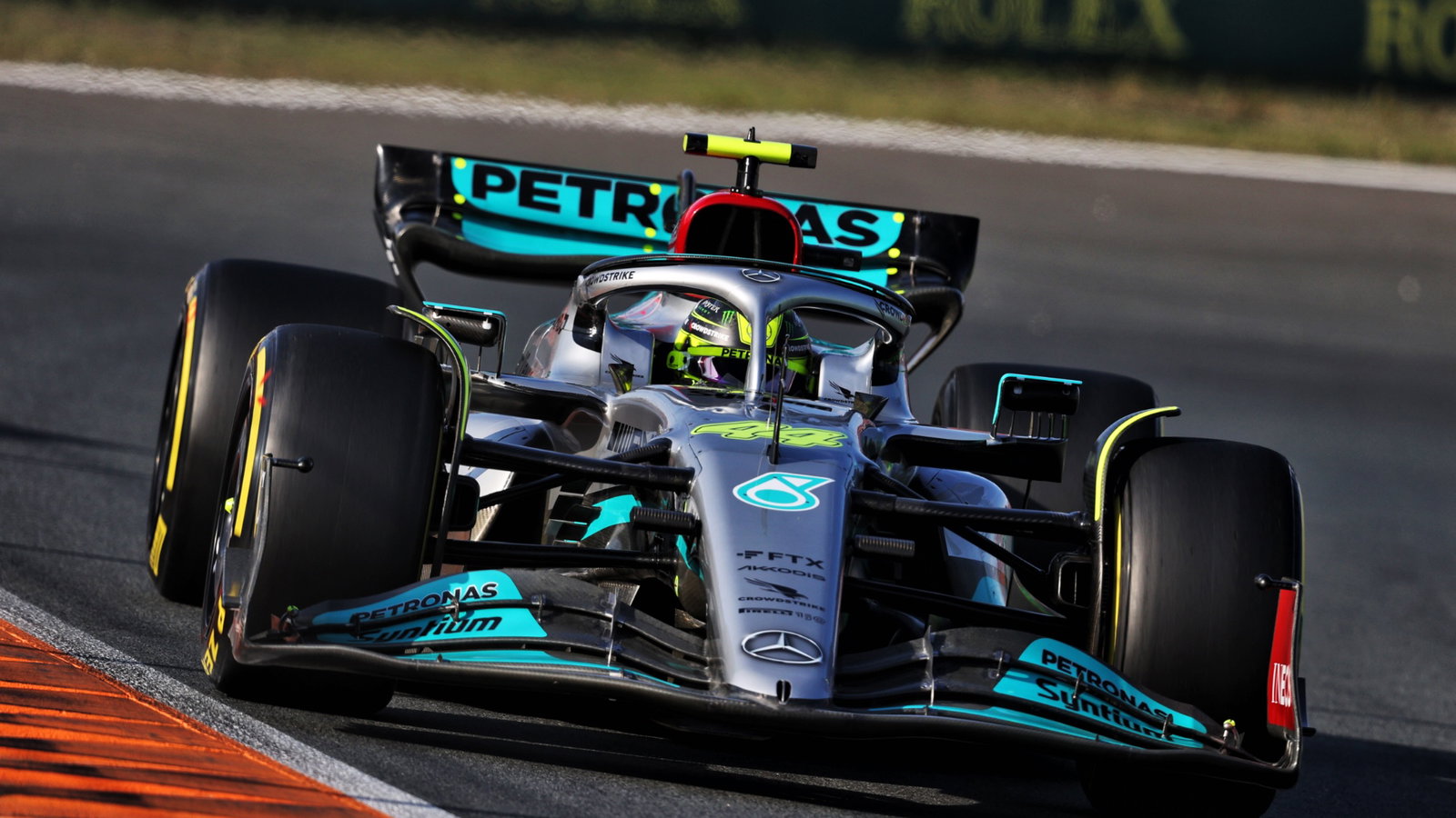 Lewis Hamilton (GBR) Mercedes AMG F1