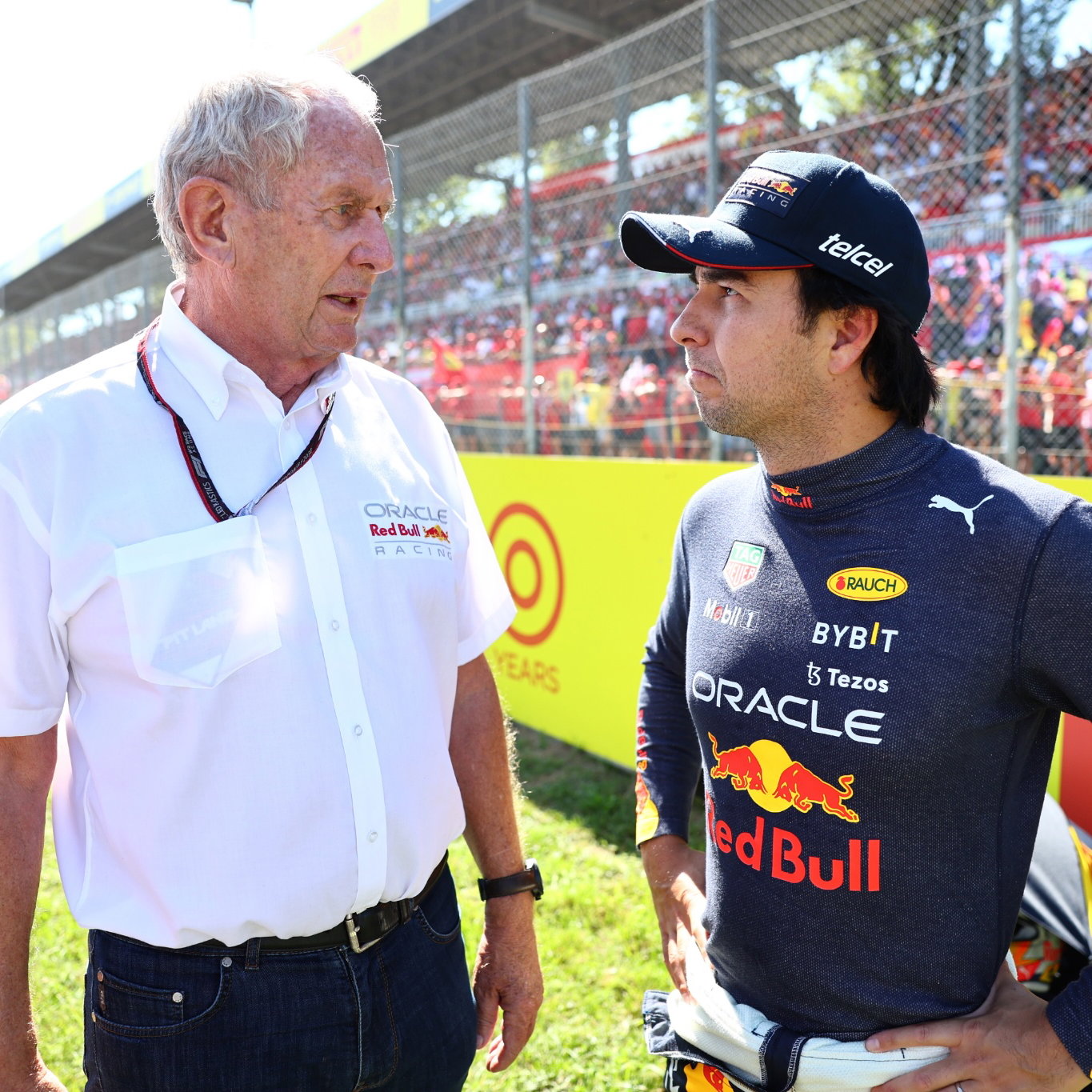 Dr Helmut Marko (AUT) Red Bull Motorsport Consultant with Sergio Perez (MEX) Red Bull Racing RB18. Formula 1 World