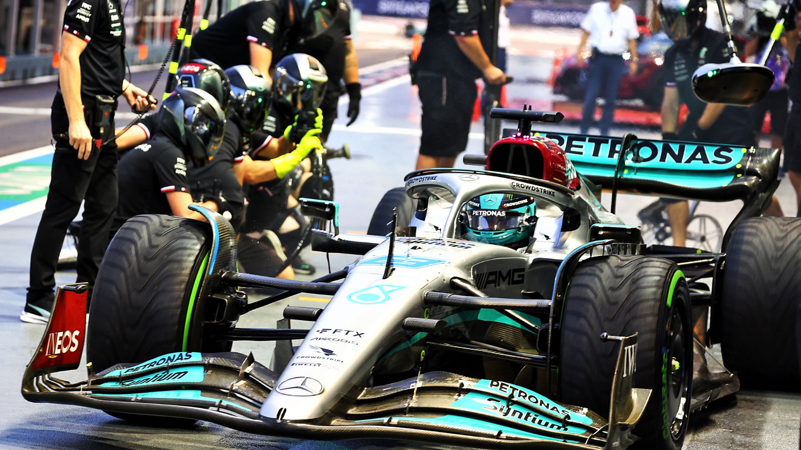 George Russell (GBR) Mercedes AMG F1 W13. 