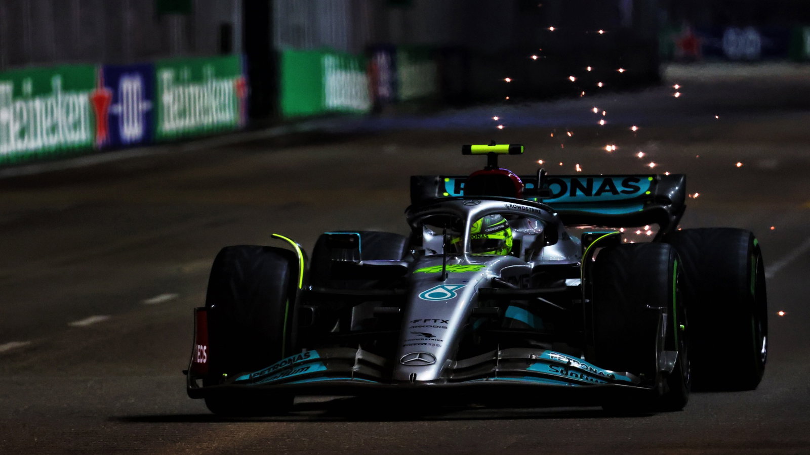 Lewis Hamilton (GBR) Mercedes AMG F