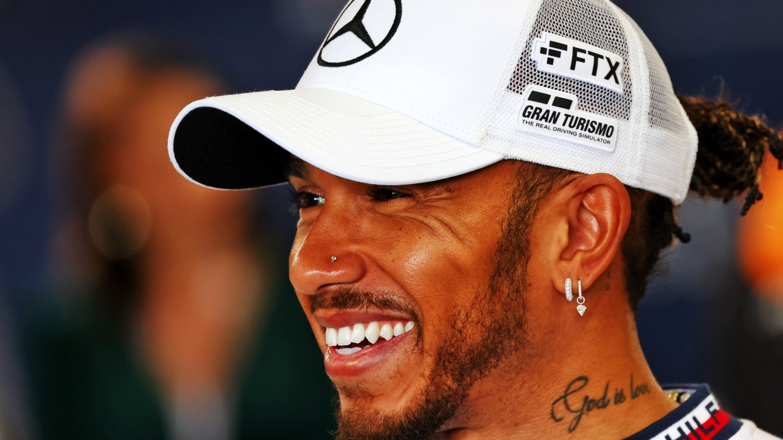 Lewis Hamilton (GBR) Mercedes AMG F1. Formula 1 World Championship, Rd 18, Japanese Grand Prix, Suzuka, Japan, Preparation