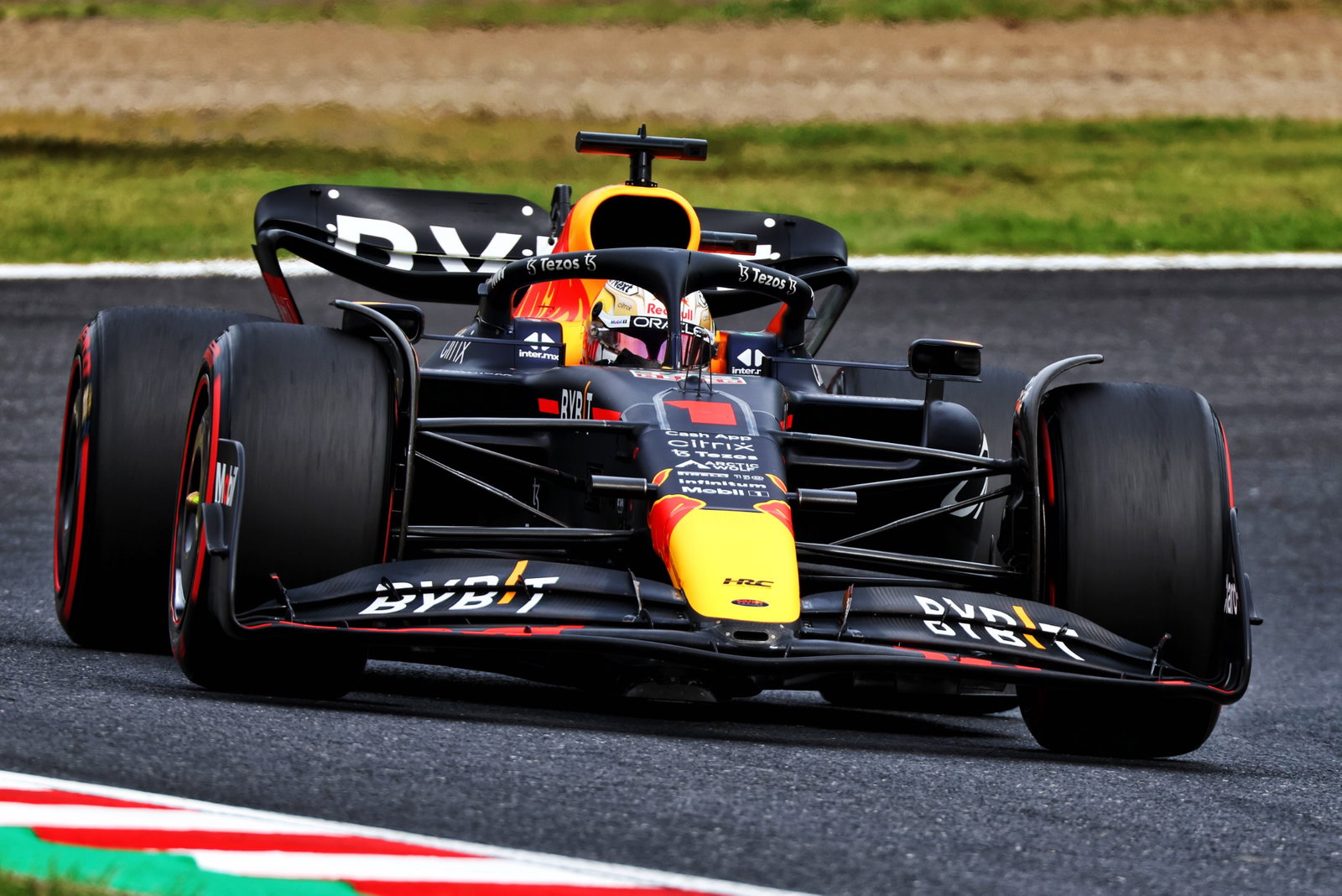 Max Verstappen (NLD) Red Bull Racing RB18. Formula 1 World Championship, Rd 18, Japanese Grand Prix, Suzuka, Japan,
