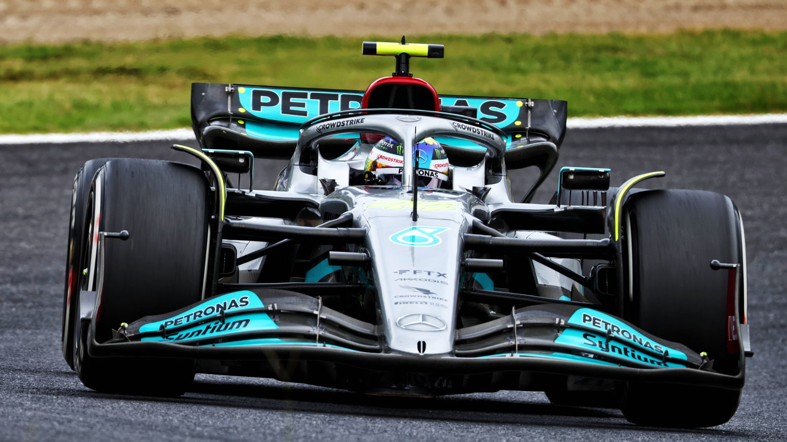 Lewis Hamilton (GBR) Mercedes AMG F1 W13. Formula 1 World Championship, Rd 18, Japanese Grand Prix, Suzuka, Japan,