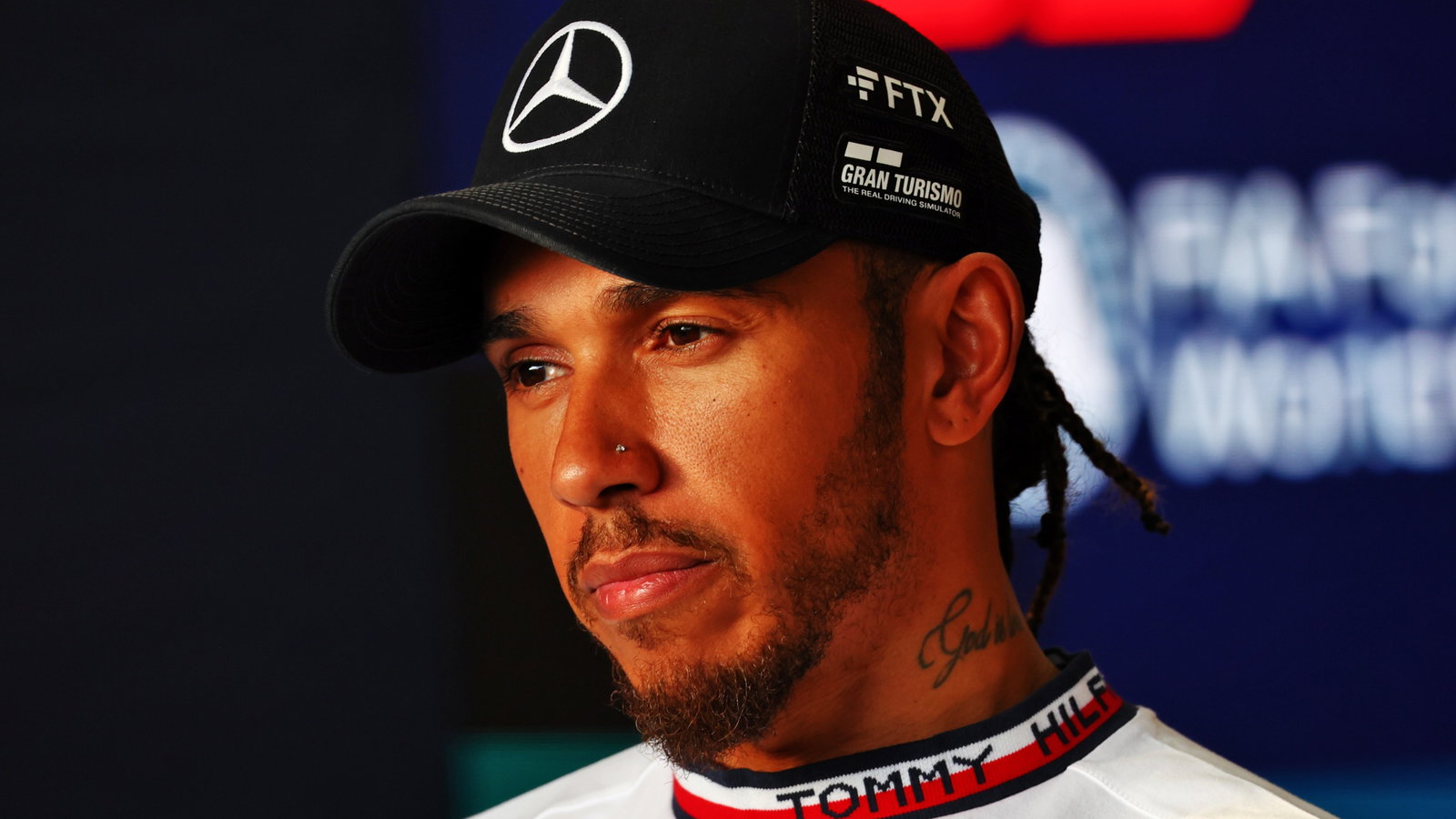 Lewis Hamilton (GBR) Mercedes AMG F1. Formula 1 World Championship, Rd 18, Japanese Grand Prix, Suzuka, Japan, Qualifying