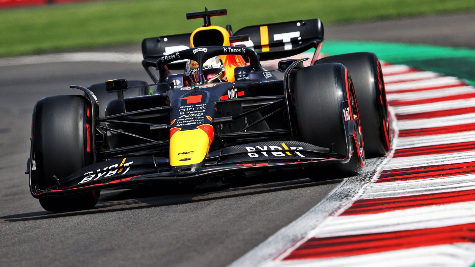 Max Verstappen (NLD) Red Bull Racing RB18. Formula 1 World Championship, Rd 20, Mexican Grand Prix, Mexico City, Mexico,