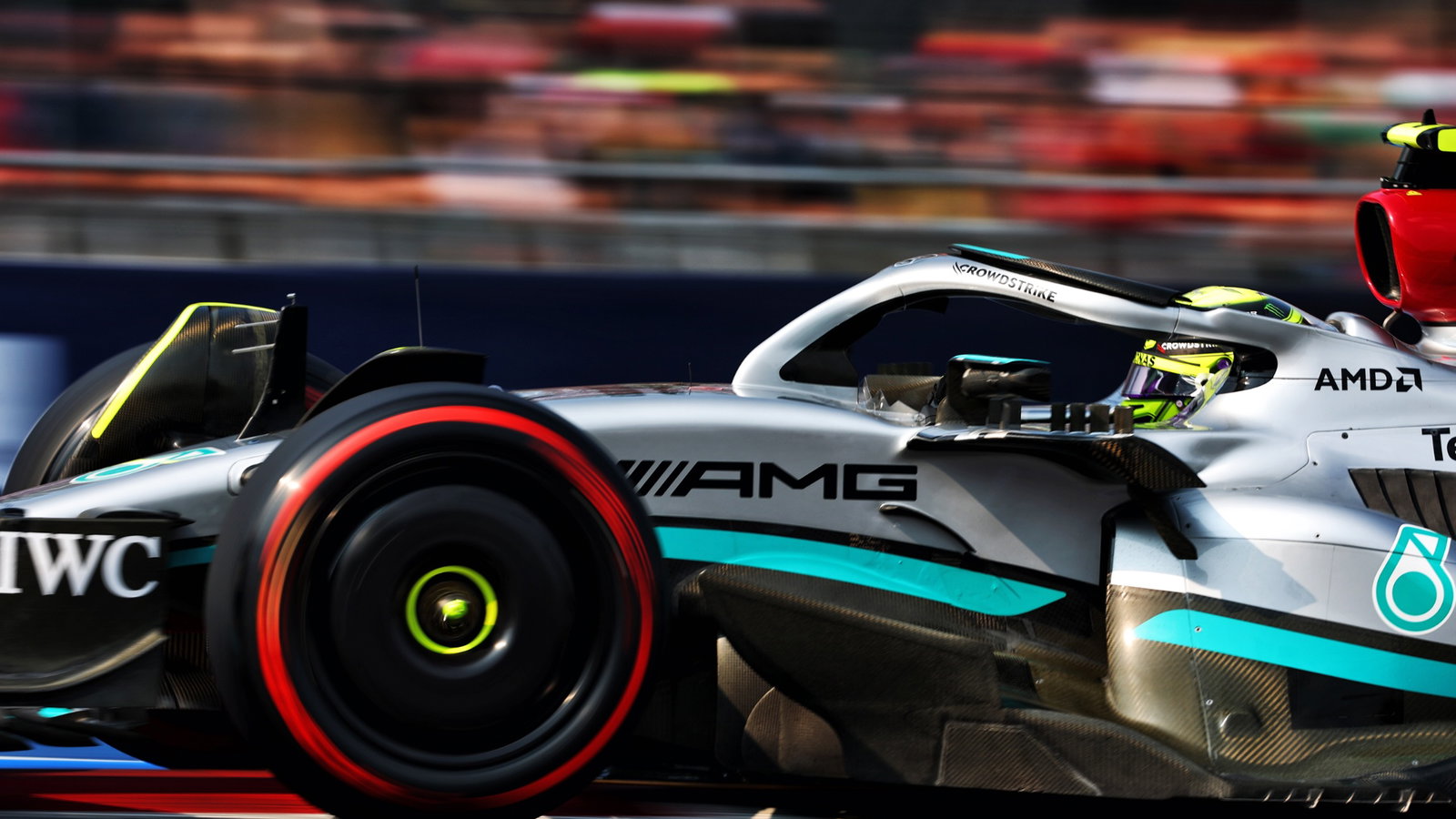 Lewis Hamilton (GBR) Mercedes AMG F1