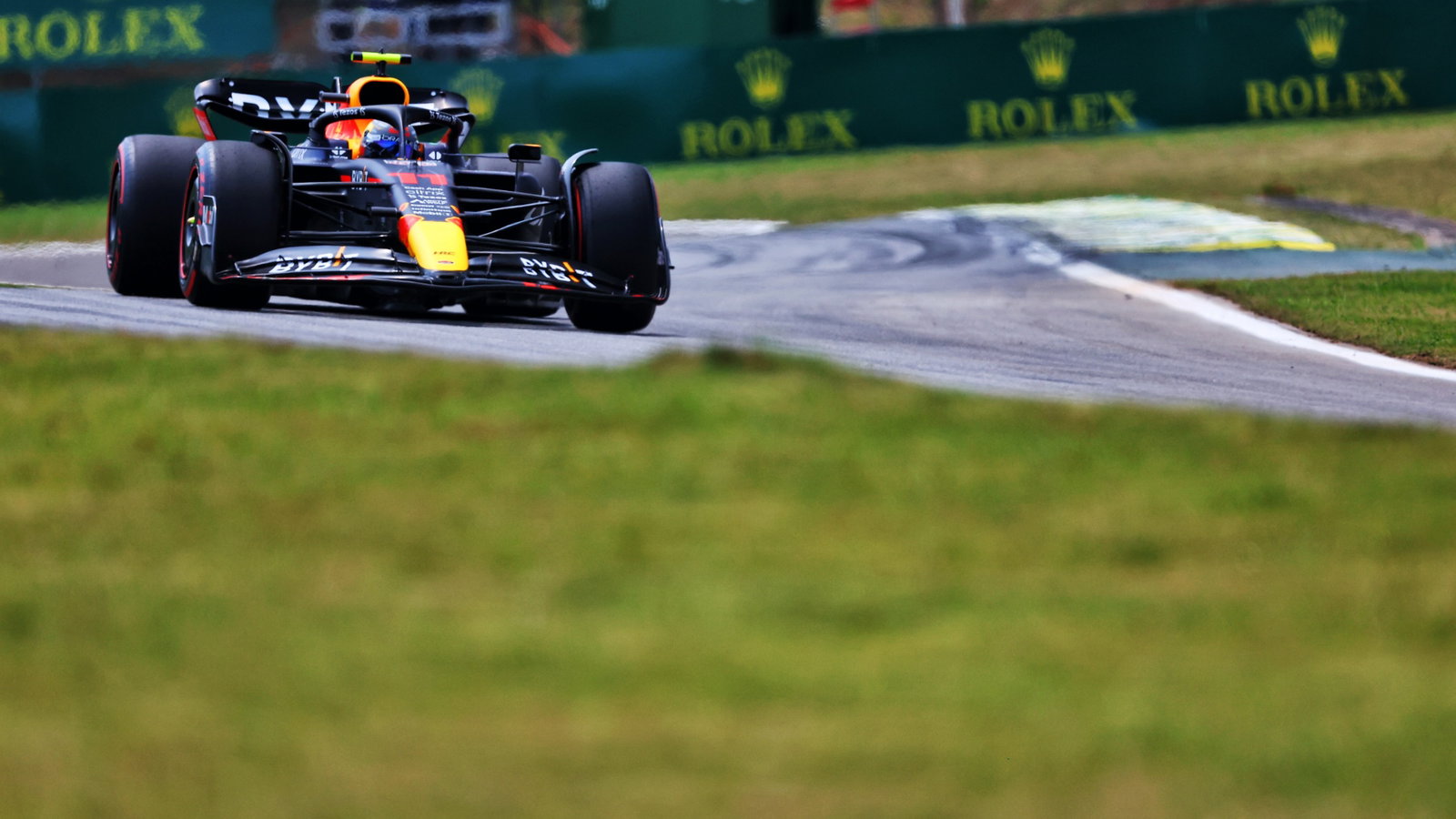 Sergio Perez (MEX) Red Bull Racing RB18. Formula 1 World Championship, Rd 21, Brazilian Grand Prix, Sao Paulo, Brazil,