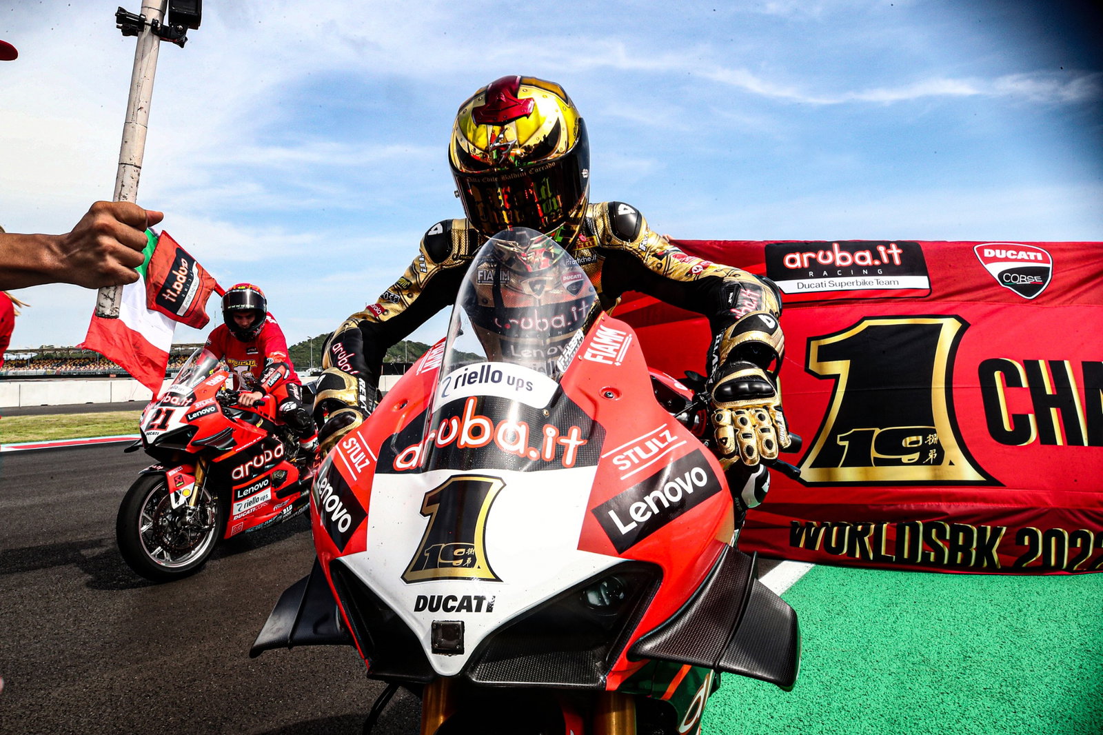 Alvaro Bautista, Dunia Juara, Balapan 2, SBK Dunia Indonesia. 13 November