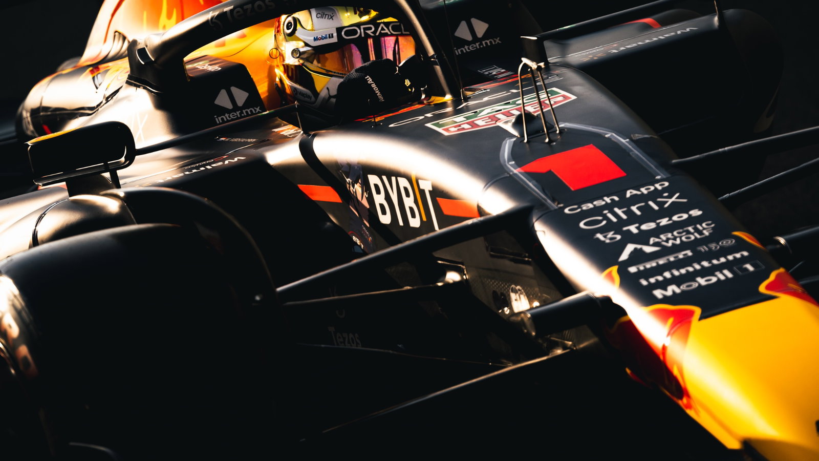 Max Verstappen (NLD) Red Bull Racing RB18. Formula 1 World Championship, Rd 22, Abu Dhabi Grand Prix, Yas Marina Circuit,