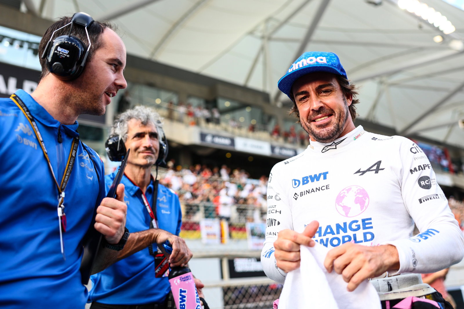 Fernando Alonso (ESP ), Alpine F1 Team Formula 1 World Championship, Rd 22, Abu Dhabi Grand Prix, Yas Marina Circuit, Abu