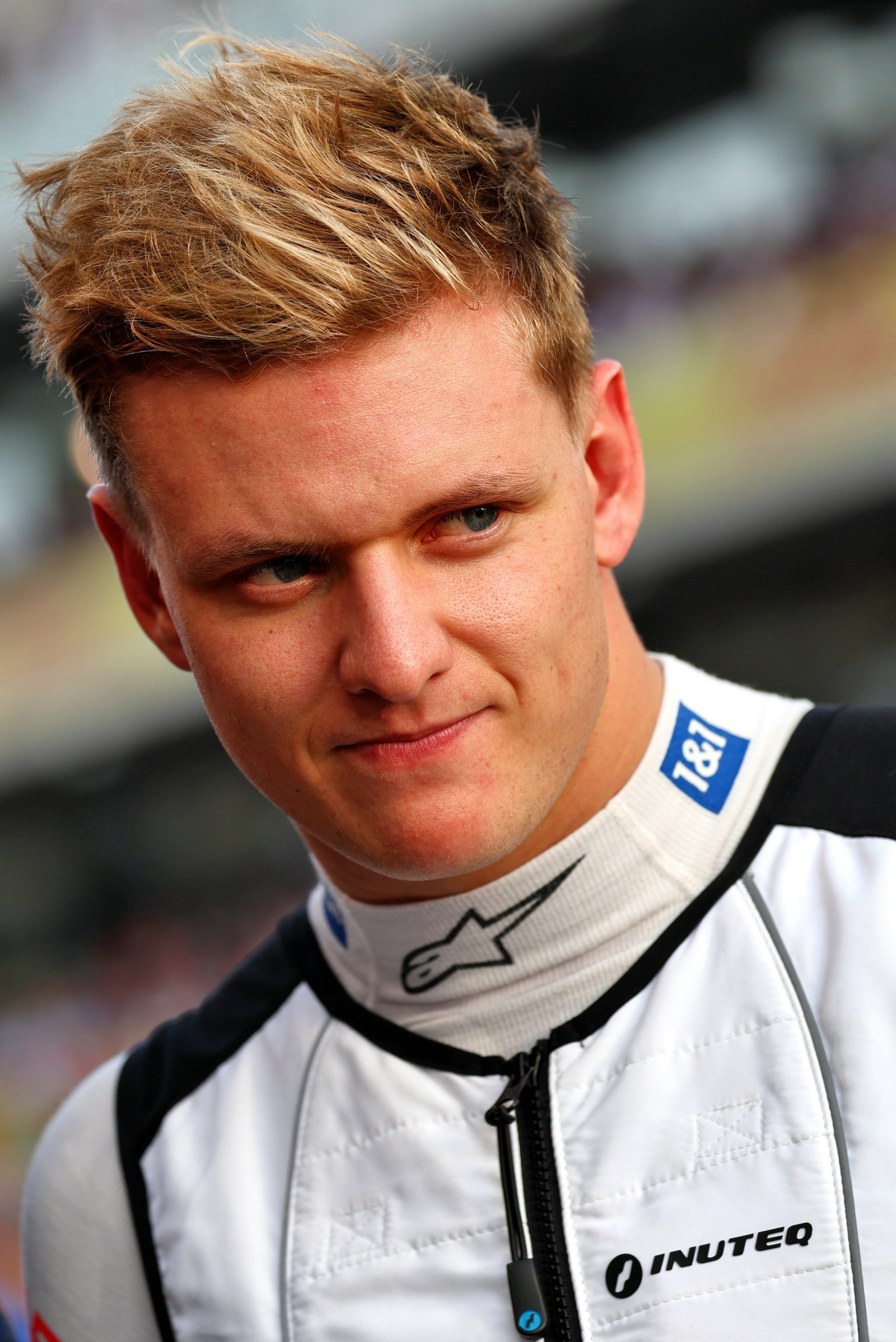 Mick Schumacher (GER ) Haas F1 Team di grid. Formula 1 World Championship, Rd 22, Abu Dhabi Grand Prix, Yas Marina