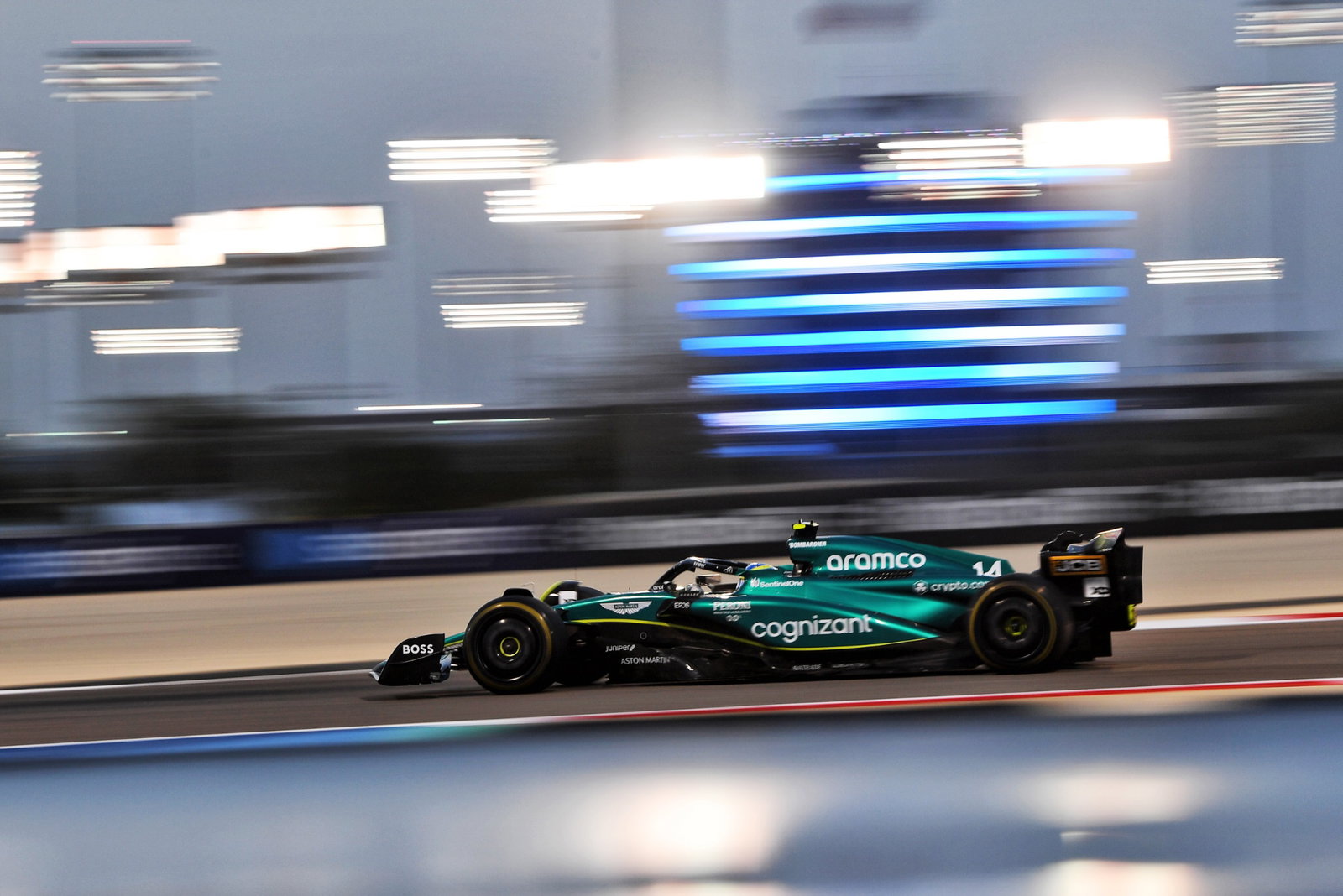 Fernando Alonso (ESP) Aston Martin F1 Team AMR23. Formula 1 Testing, Sakhir, Bahrain, Day Two.- www.xpbimages.com,