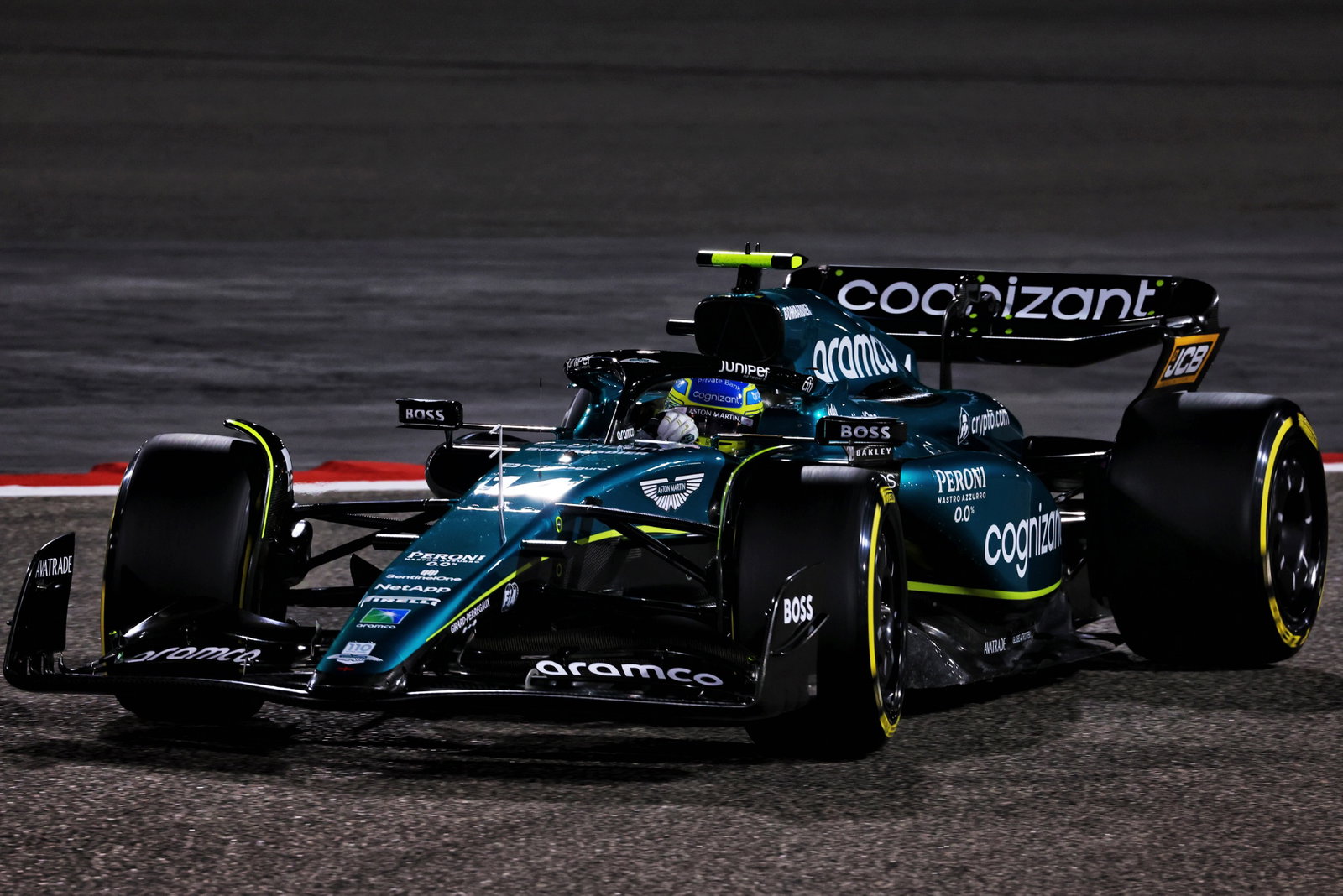 Fernando Alonso (ESP ) Aston Martin F1 Team AMR23. Pengujian Formula 1, Sakhir, Bahrain, Hari Kedua. - www.xpbimages.com,