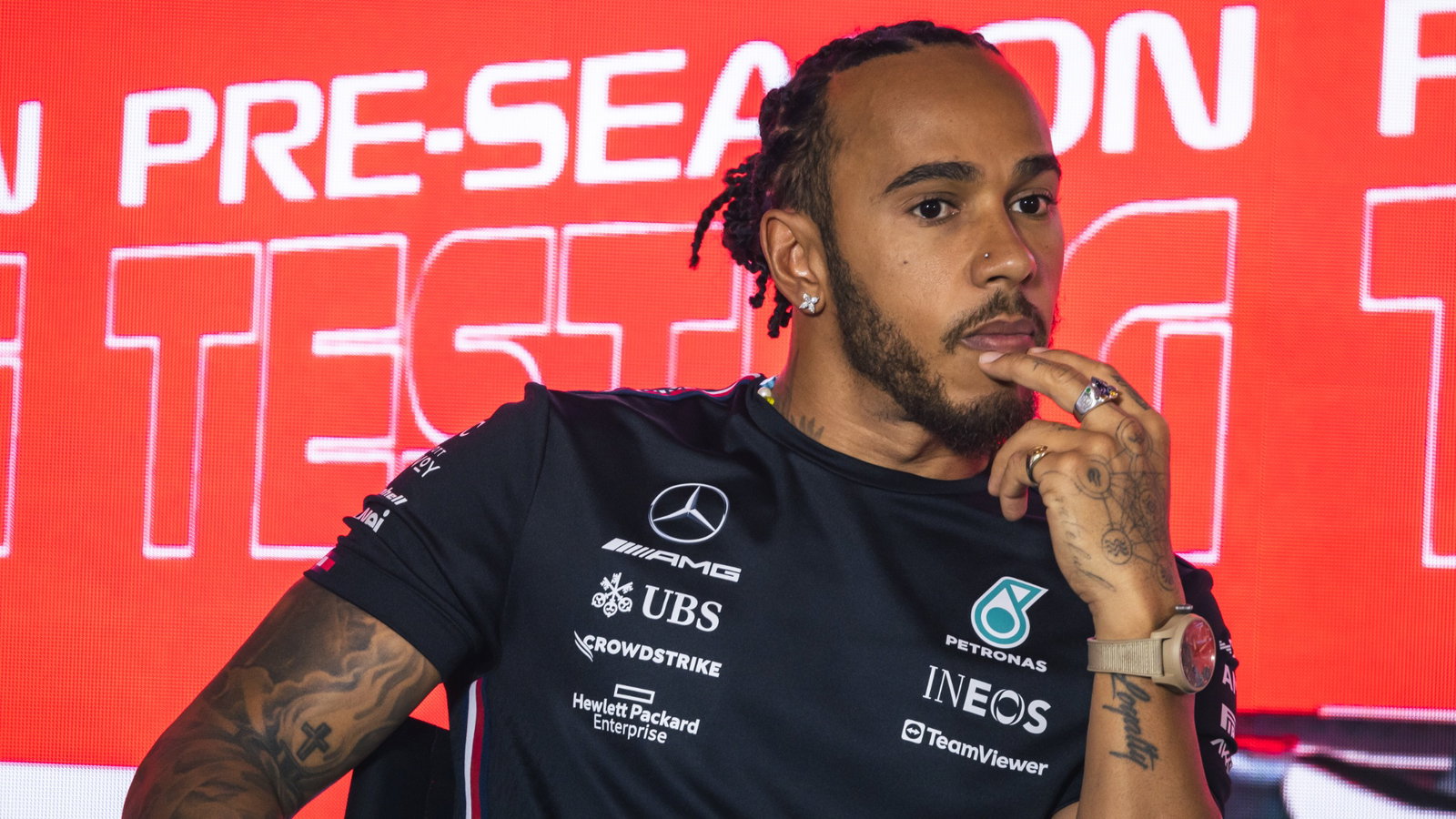 Lewis Hamilton (GBR) Mercedes AMG F1 in the FIA Press Conference. Formula 1 Testing, Sakhir, Bahrain, Day Three.
-