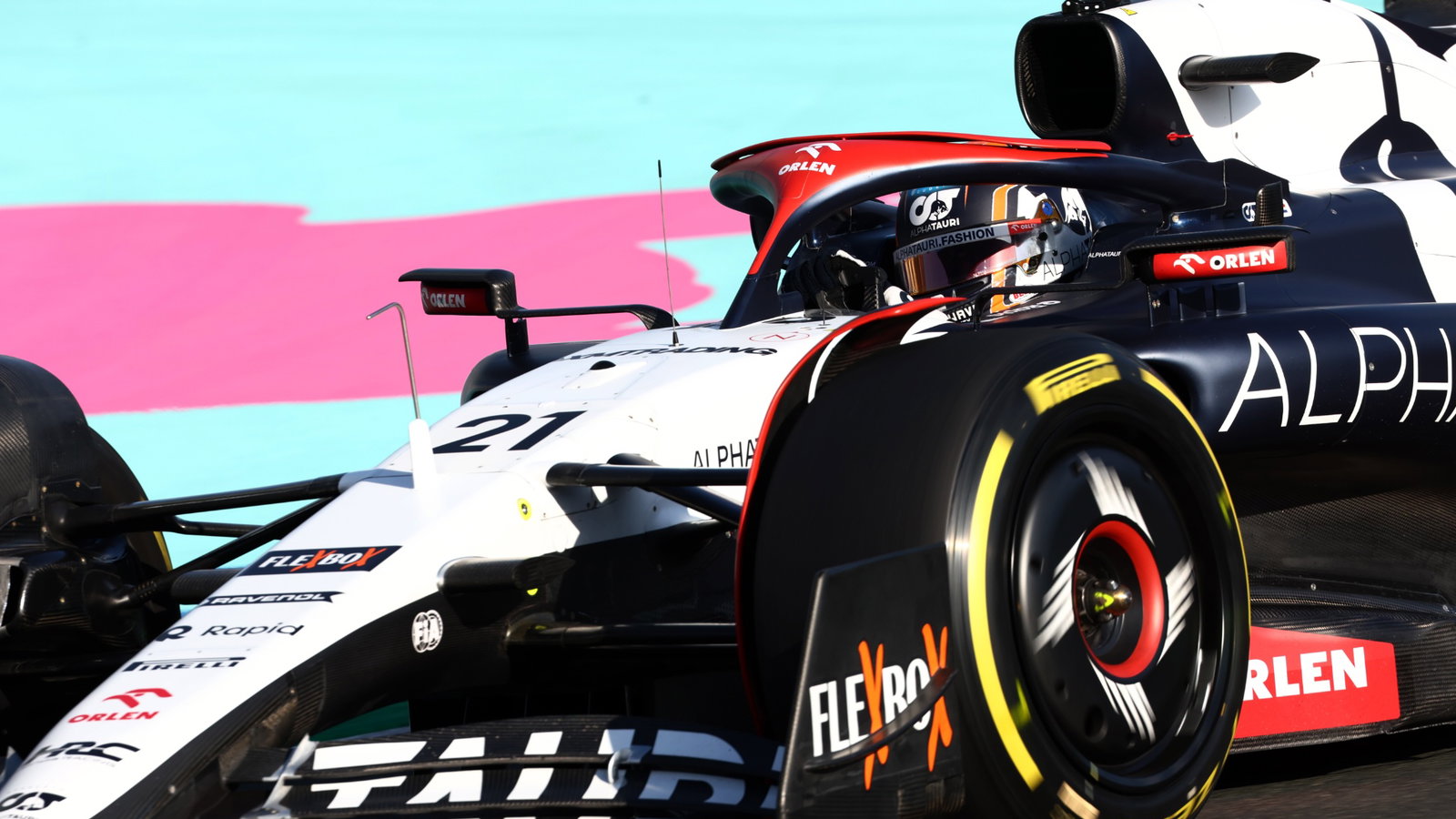 Nyck de Vries (NLD) AlphaTauri AT04. Form