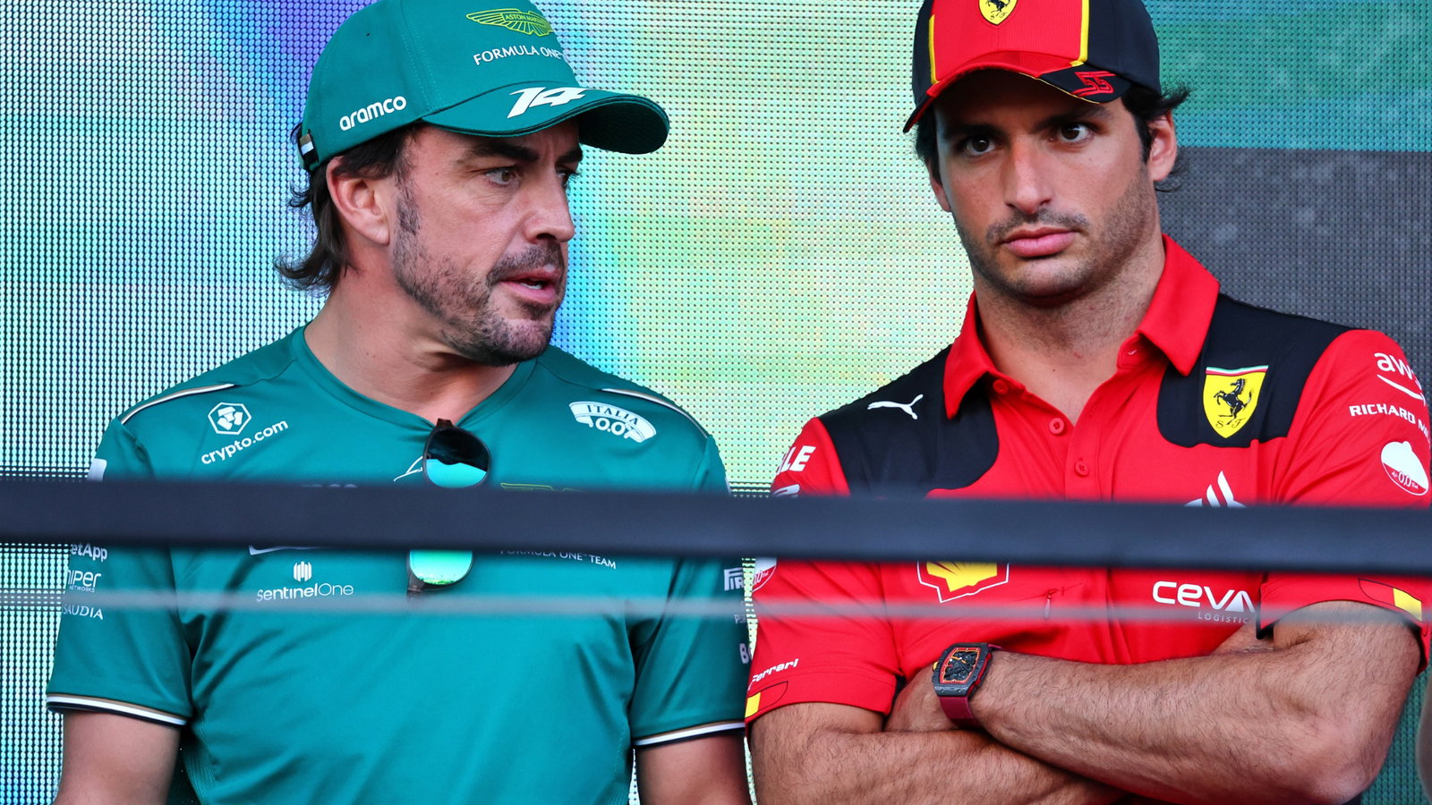 (L to R): Fernando Alonso (ESP) Aston Martin F1 Team with Carlos Sainz Jr (ESP) Ferrari on the drivers' parade. Formula 1
