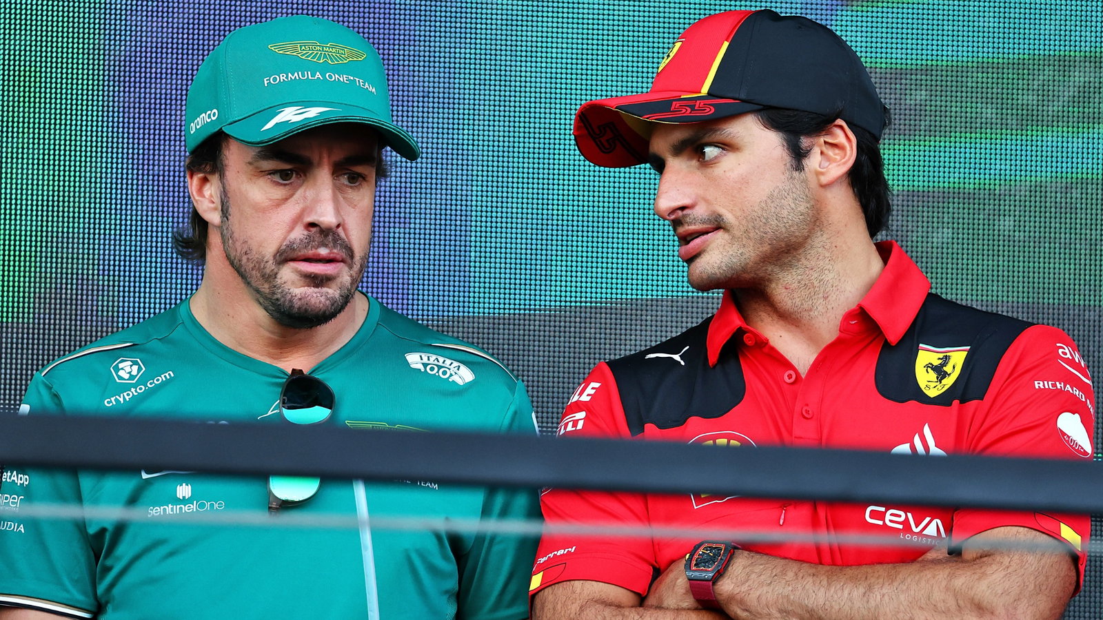 (L to R): Fernando Alonso (ESP) Aston Martin F1 Team with Carlos Sainz Jr (ESP) Ferrari on the drivers' parade. Formula 1