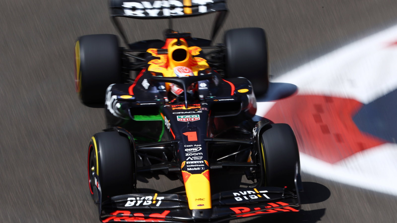 Max Verstappen (NLD) Red Bull Racing RB19. Formula 1 World Championship, Rd 4, Azerbaijan Grand Prix, Baku Street Circuit,