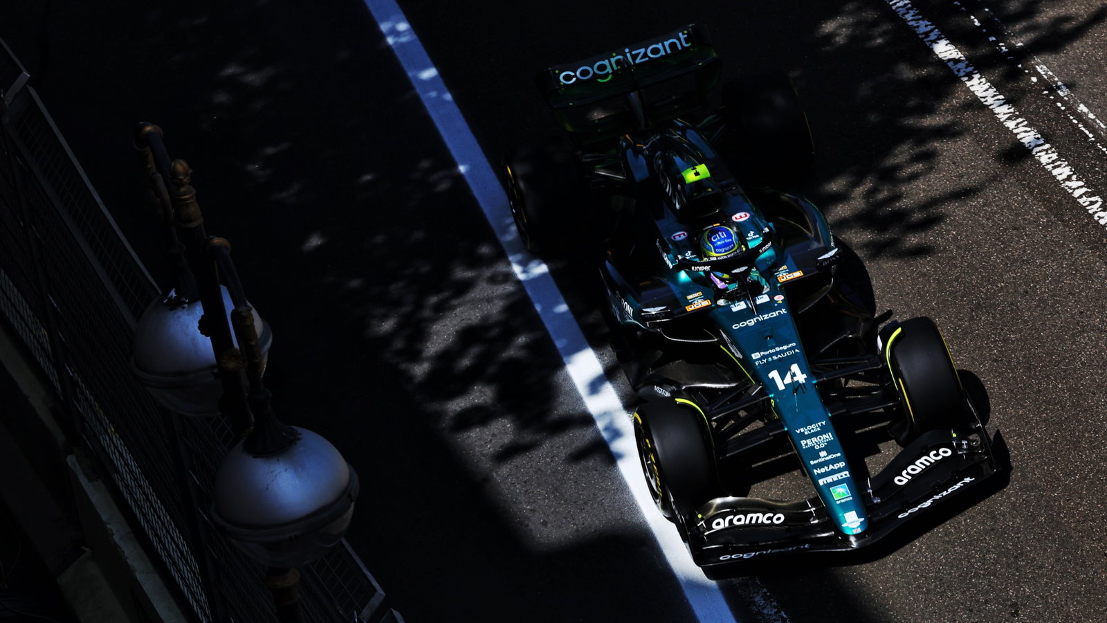 Fernando Alonso (ESP) Aston Martin F1 Team AMR23. Formula 1 World Championship, Rd 4, Azerbaijan Grand Prix, Baku Street