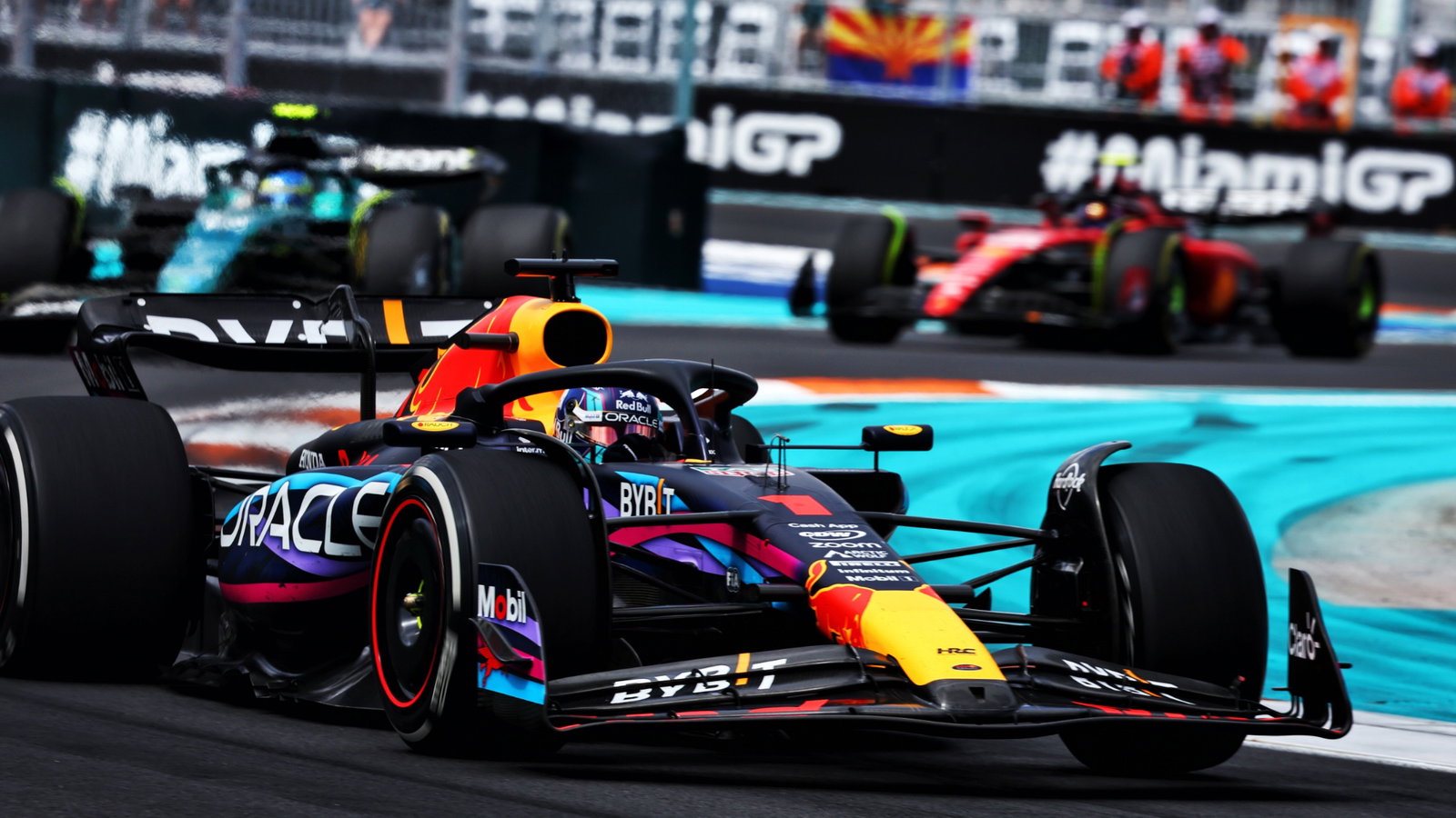 Max Verstappen (NLD) Red Bull Racing RB19. Formula 1 World Championship, Rd 5, Miami Grand Prix, Miami, Florida, USA, Race