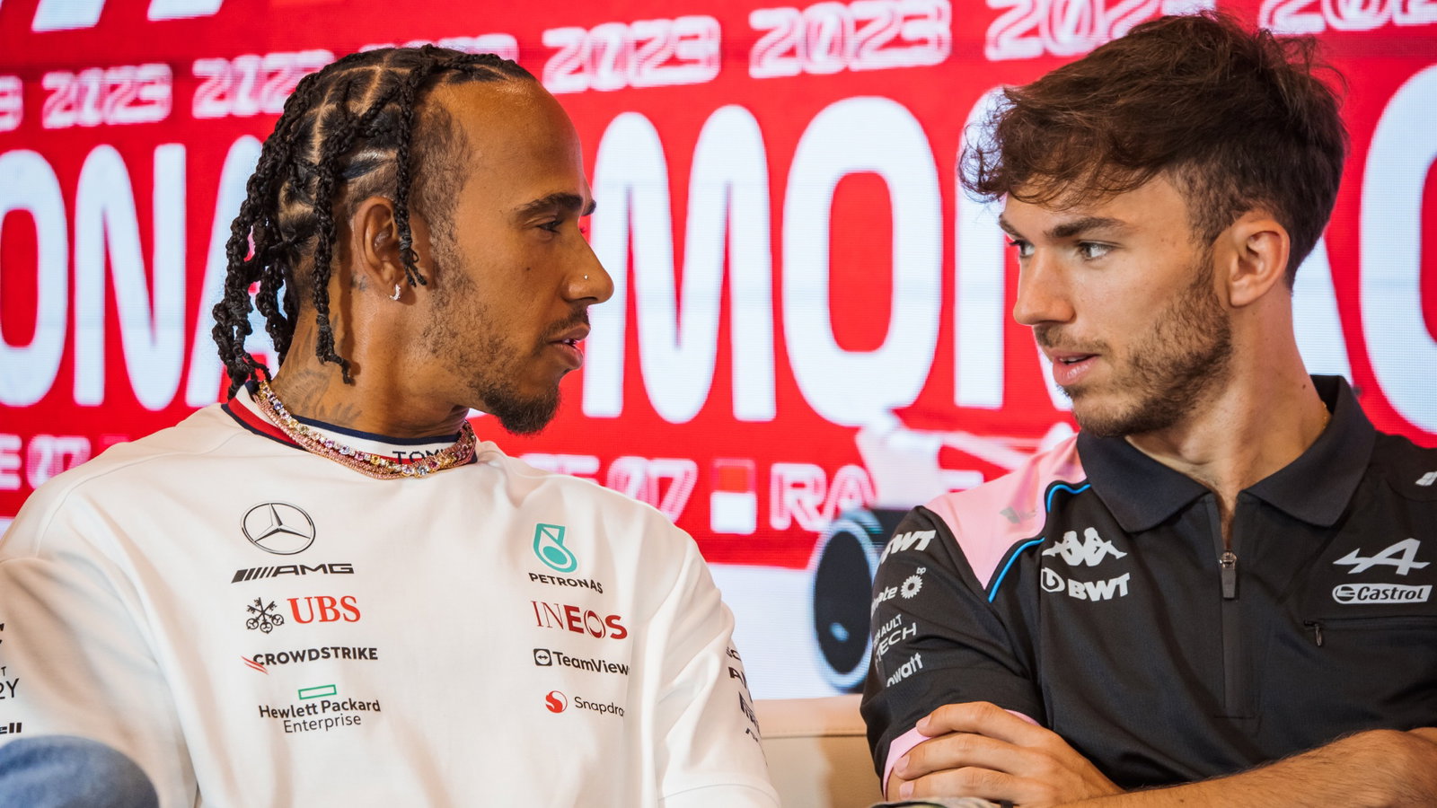 (L to R): Lewis Hamilton (GBR) Mercedes AMG F1 and Pierre Gasly (FRA) Alpine F1 Team in the FIA Press Conference. Formula
