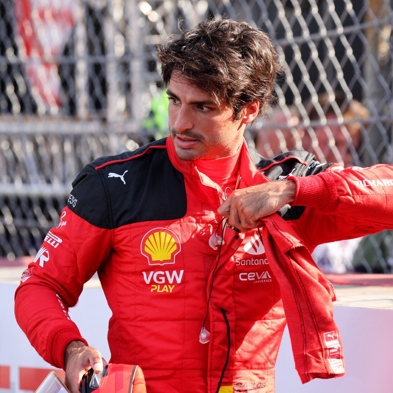 Carlos Sainz Jr (ESP) Ferrari crashed in the second practice session. Formula 1 World Championship, Rd 7, Monaco Grand