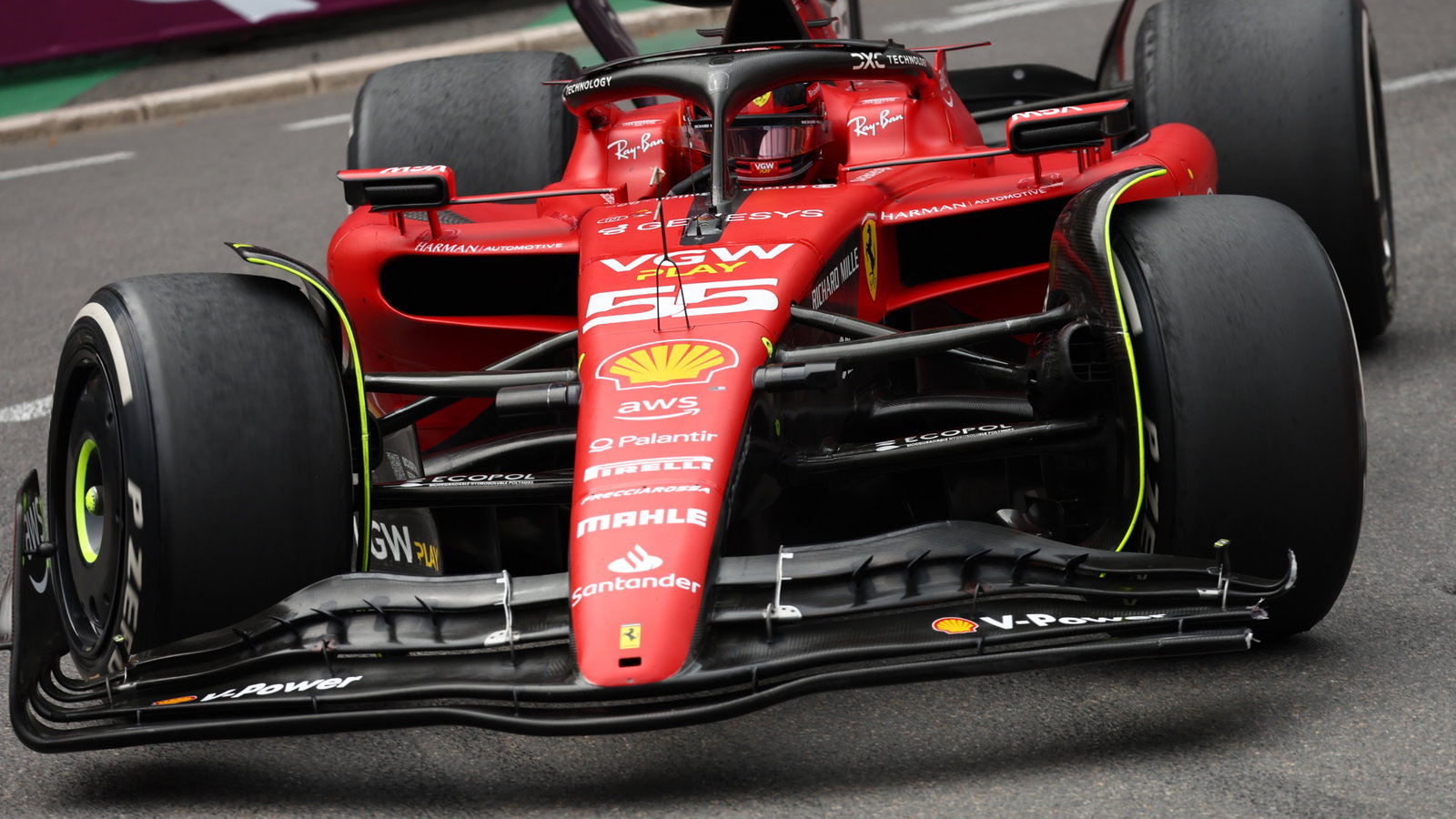 Carlos Sainz Jr (ESP) Ferrari SF-23 with