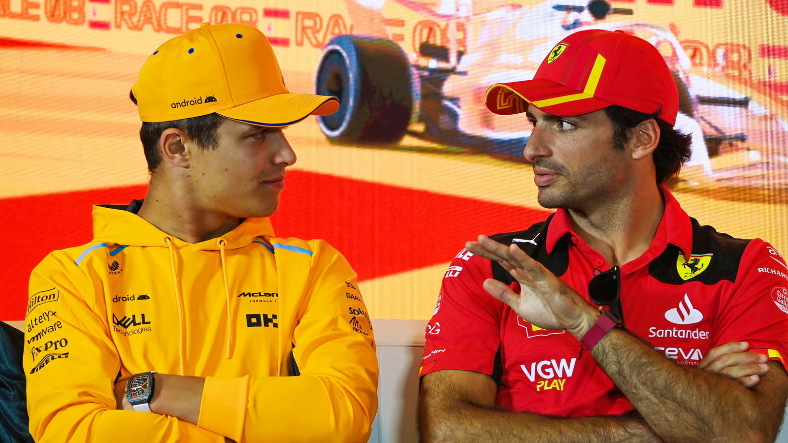 (L to R): Lando Norris (GBR) McLaren and Carlos Sainz Jr (ESP) Ferrari in the FIA Press Conference. Formula 1 World