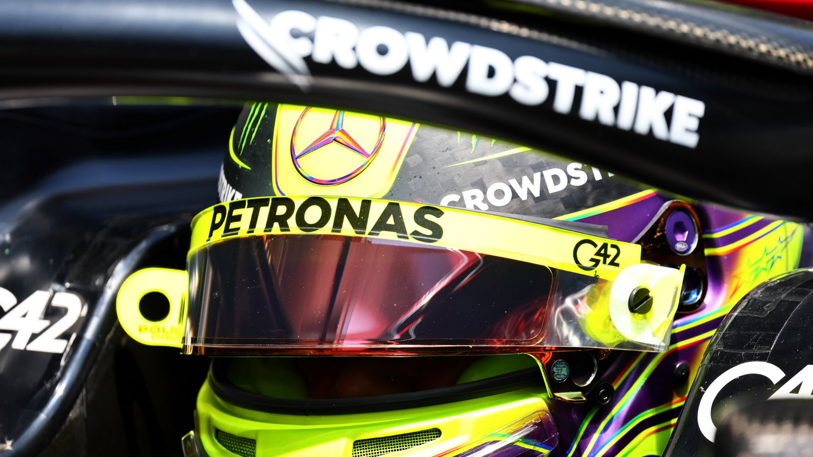 Lewis Hamilton (GBR) Mercedes 