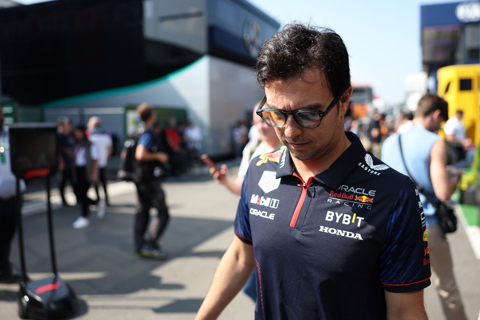 Sergio Perez (MEX ) Balapan Red Bull. Kejuaraan Dunia Formula 1, Rd 8, Grand Prix Spanyol, Barcelona, Spanyol, Kualifikasi