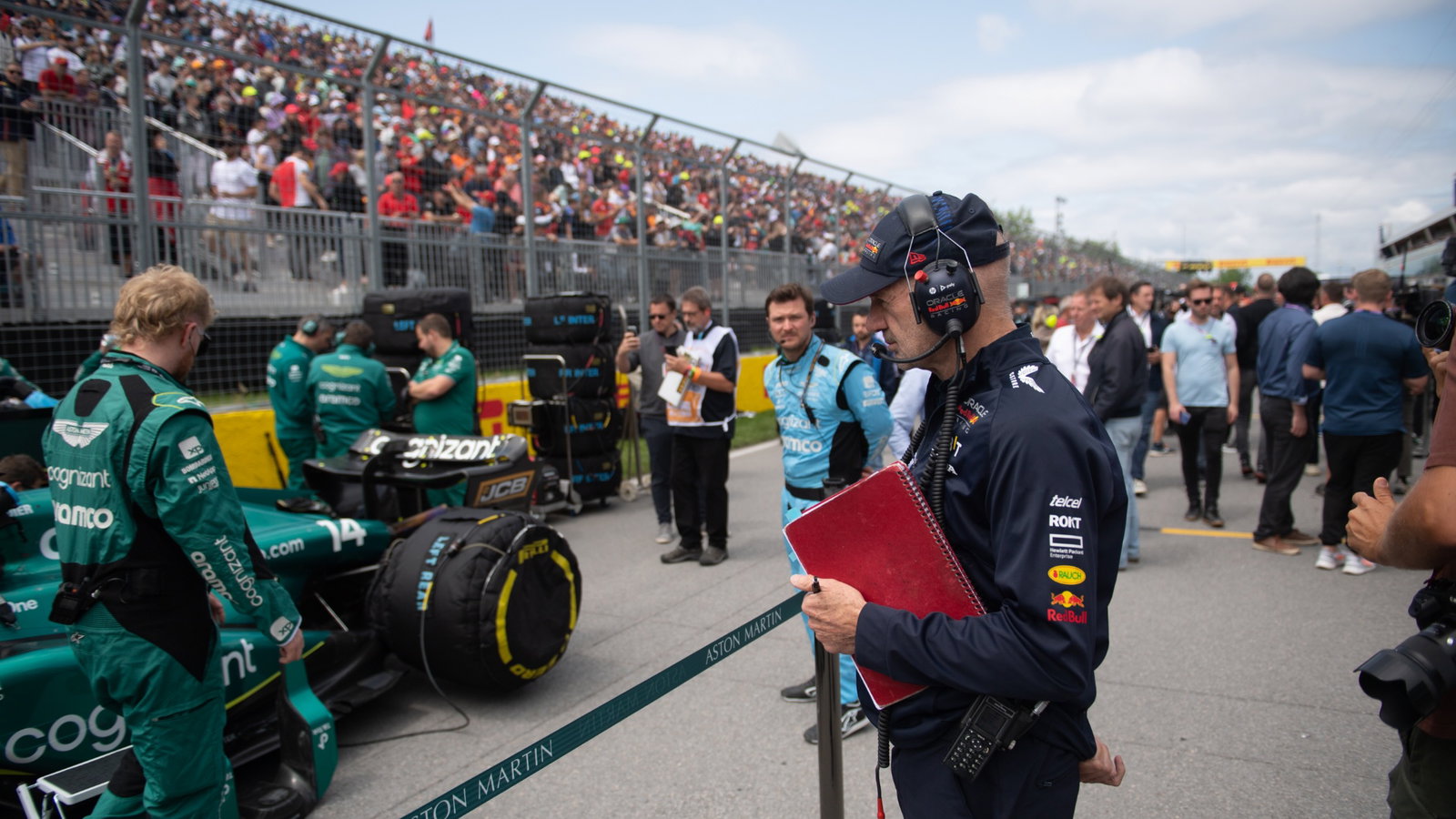 Adrian Newey (GBR) Red Bull Racing Chief Technical Officer looks at the Aston Martin F1 Team AMR23 of Fernando Alonso (ESP)