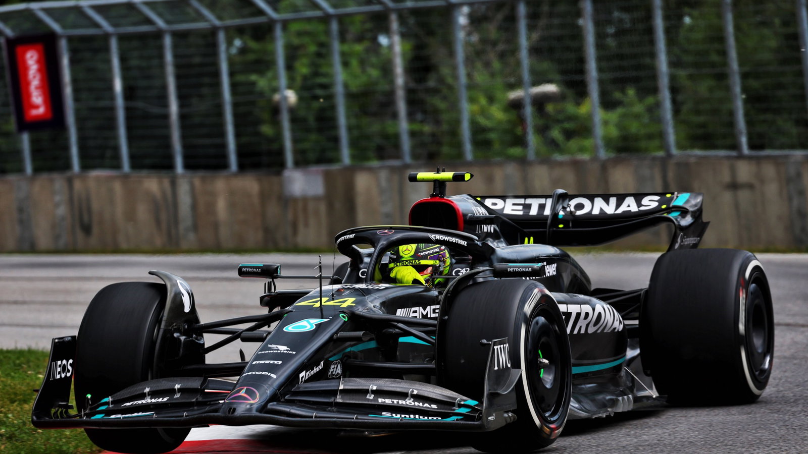 Lewis Hamilton (GBR) Mercedes AMG F1 W14. Formula 1 World Championship, Rd 9, Canadian Grand Prix, Montreal, Canada, Race