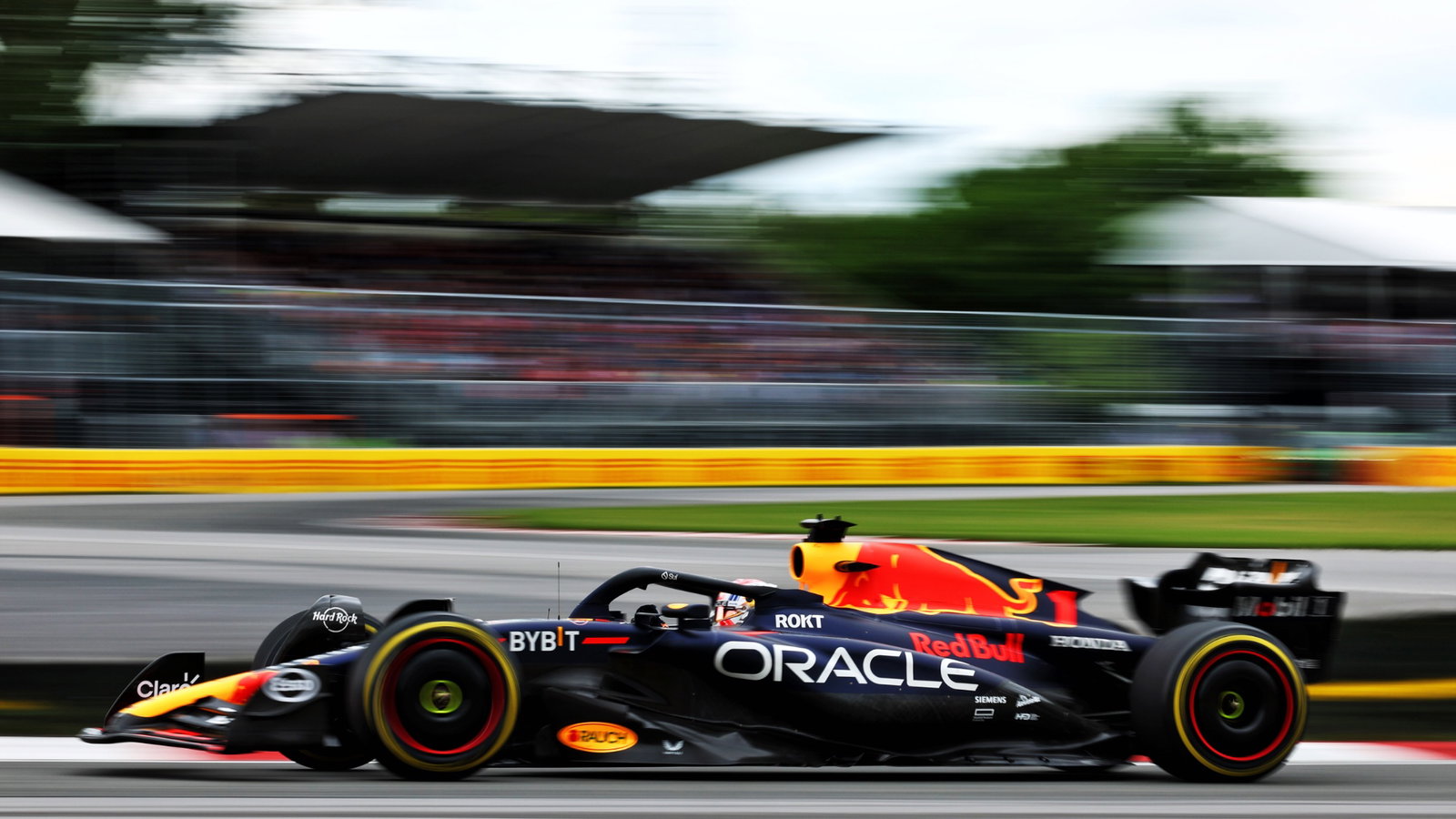 Max Verstappen (NLD) Red Bull Racing RB19. Formula 1 World Championship, Rd 9, Canadian Grand Prix, Montreal, Canada, Race