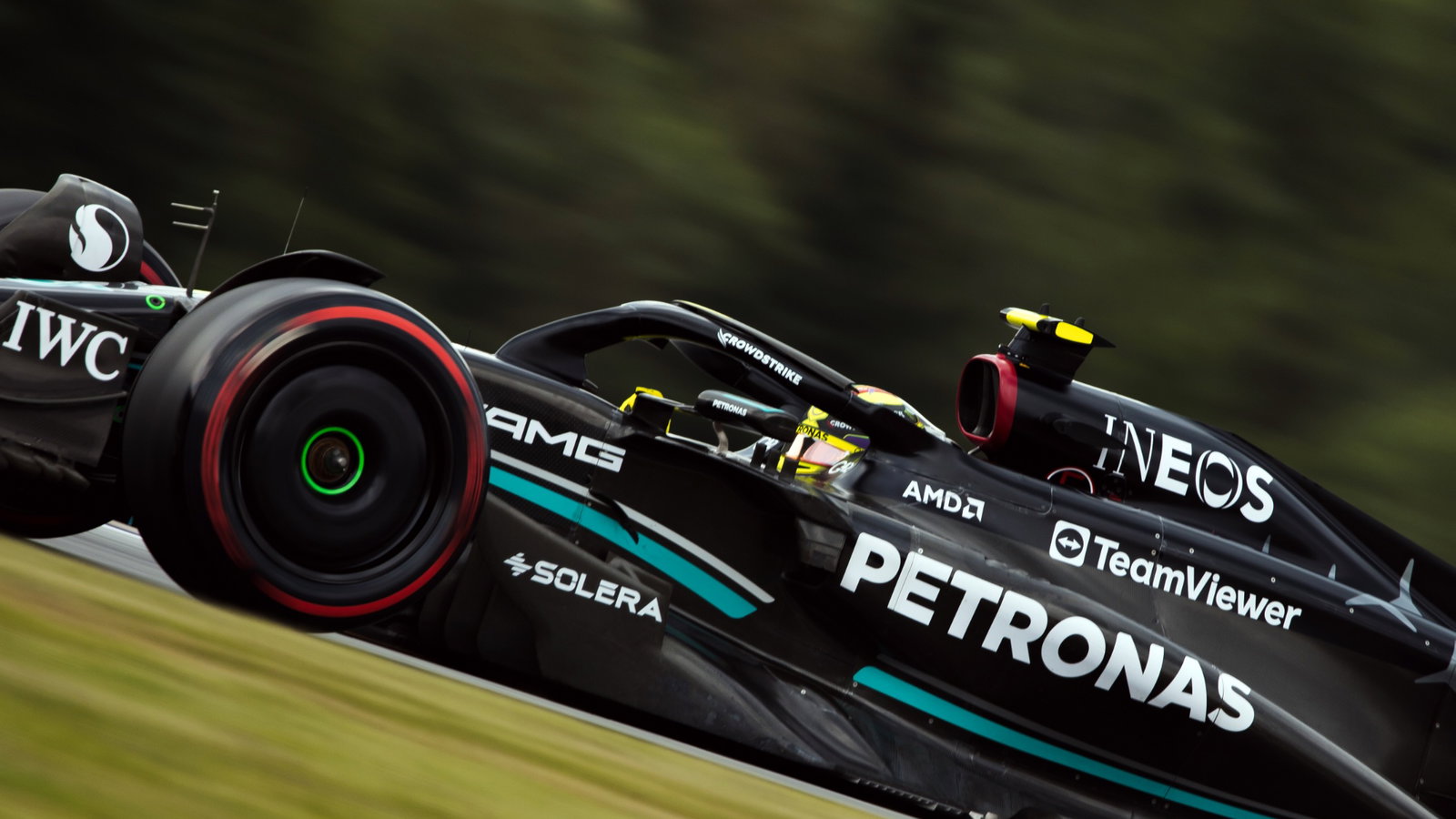 Lewis Hamilton (GBR) Mercedes AMG