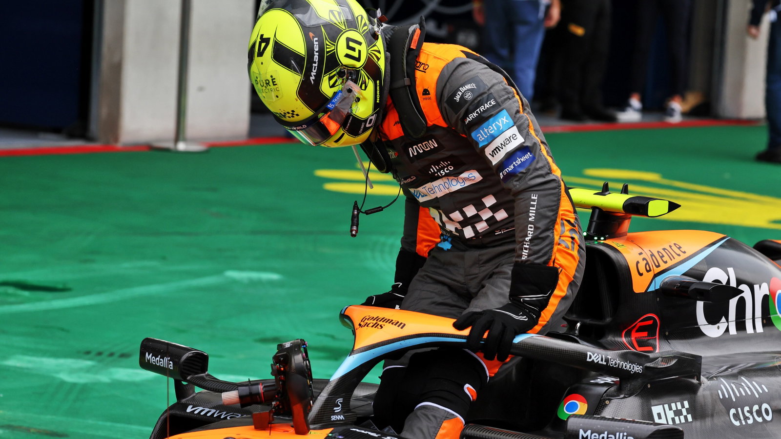 Lando Norris (GBR) McLaren MCL60 in parc ferme. Formula 1 World Championship, Rd 10, Austrian Grand Prix, Spielberg,