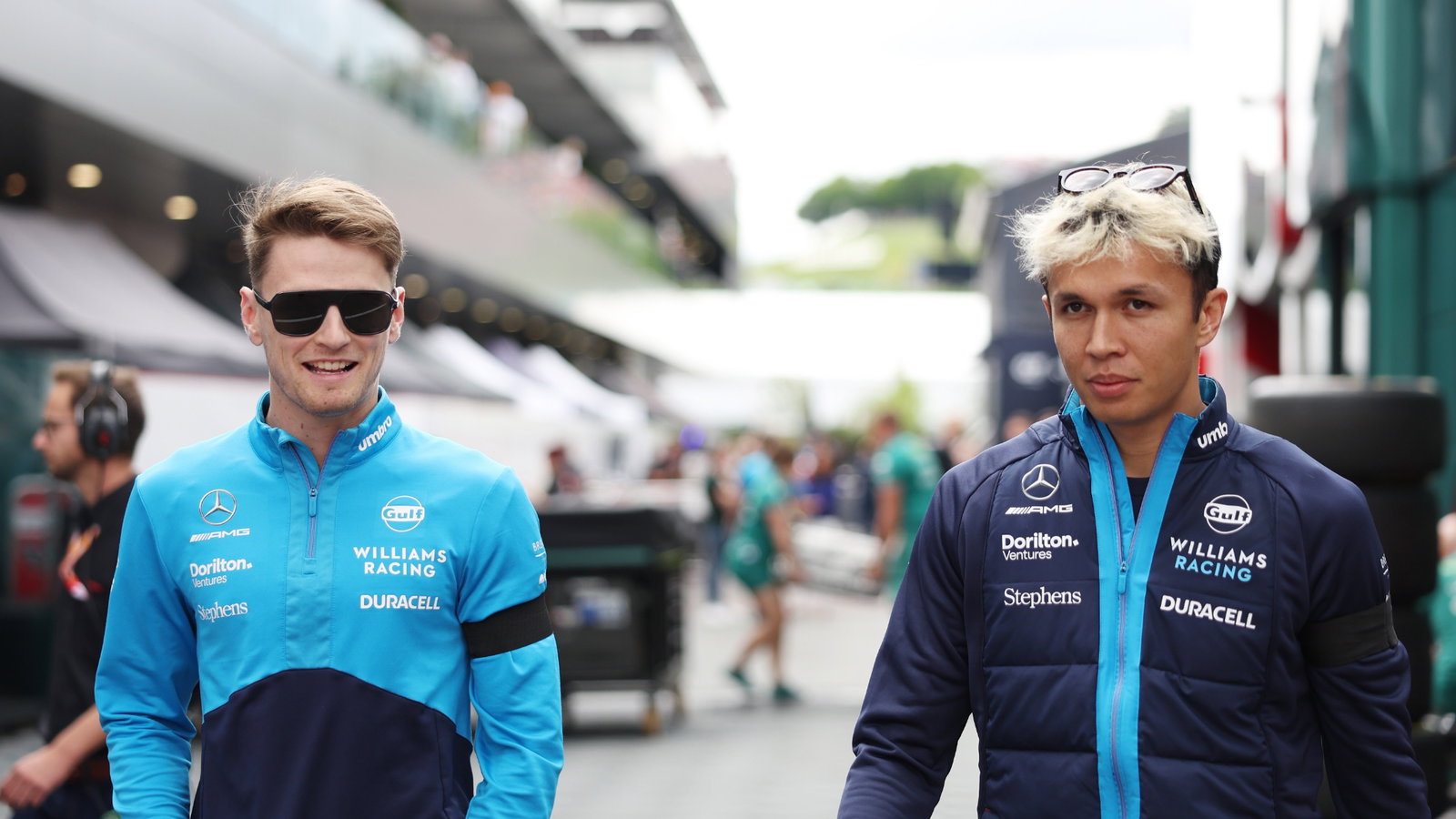 (L to R): Logan Sargeant (USA) Williams Racing with Alexander Albon (THA) Williams Racing. 