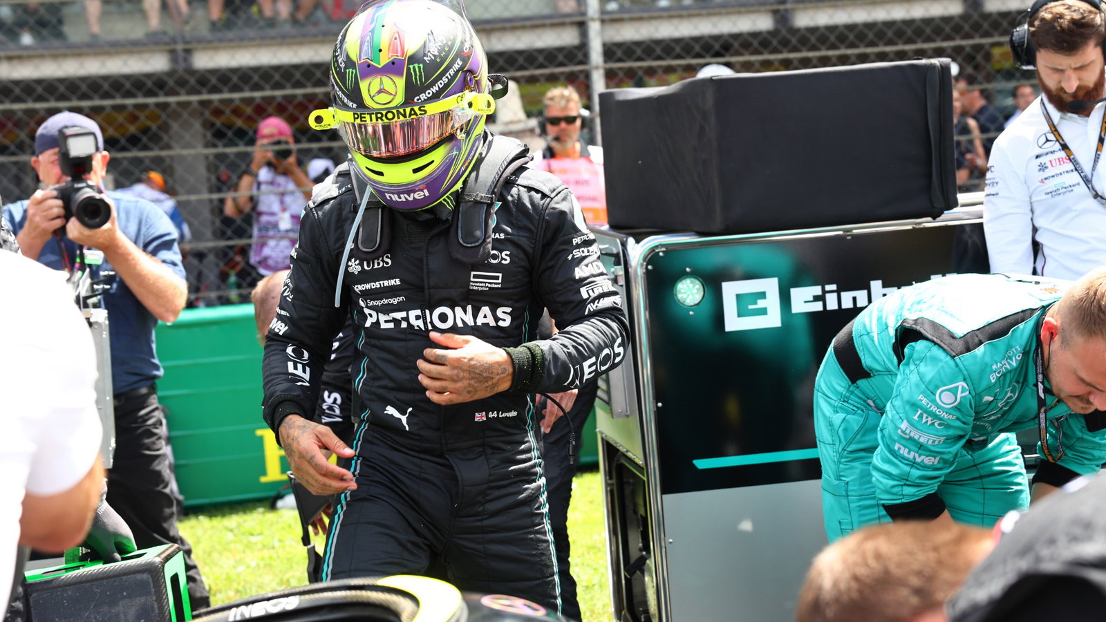 Lewis Hamilton (GBR) Mercedes AMG F1