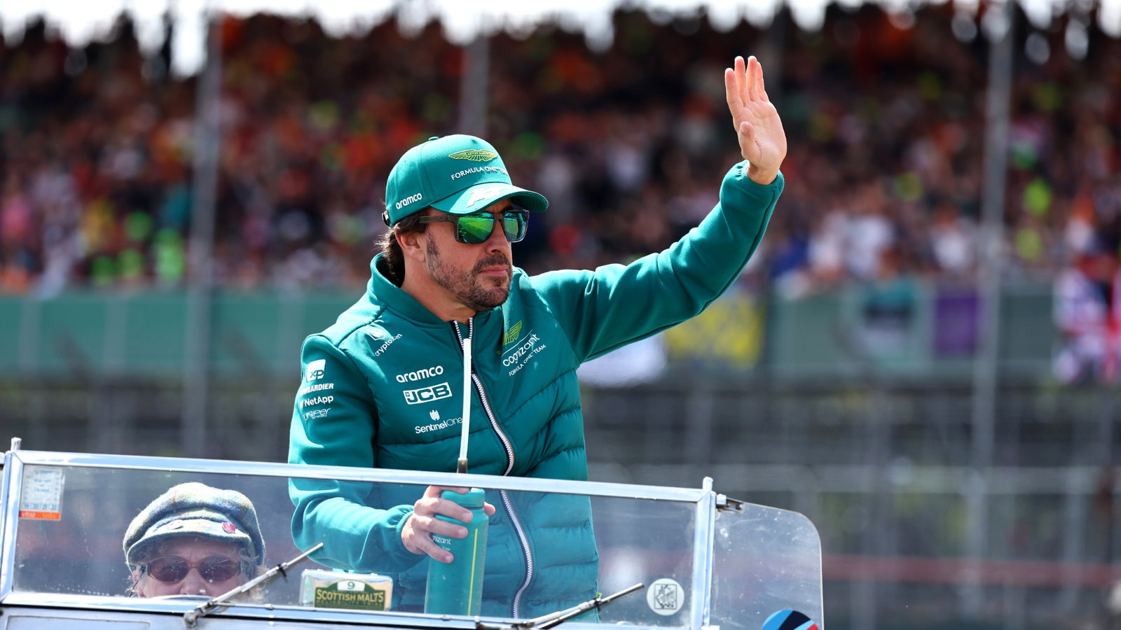 Fernando Alonso (ESP) Aston Martin F1 Team