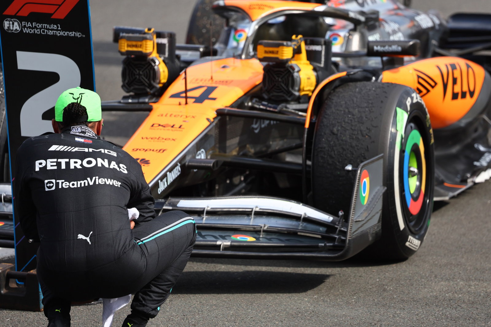 Lewis Hamilton (GBR) Mercedes 