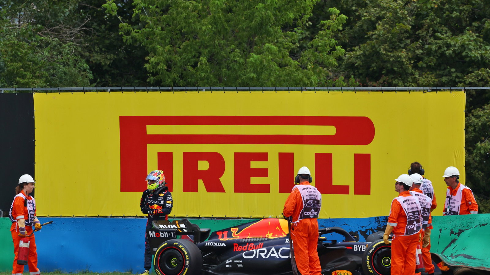 Sergio Perez (MEX) Red Bull Racing RB19 crashed in the first practice session. Formula 1 World Championship, Rd 12,